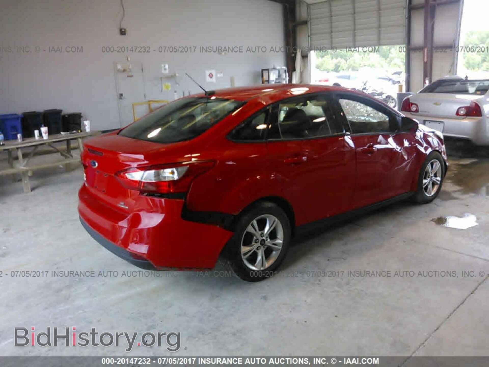 2014 Ford Focus - VIN: 1FADP3F29EL396206 - Photo 4