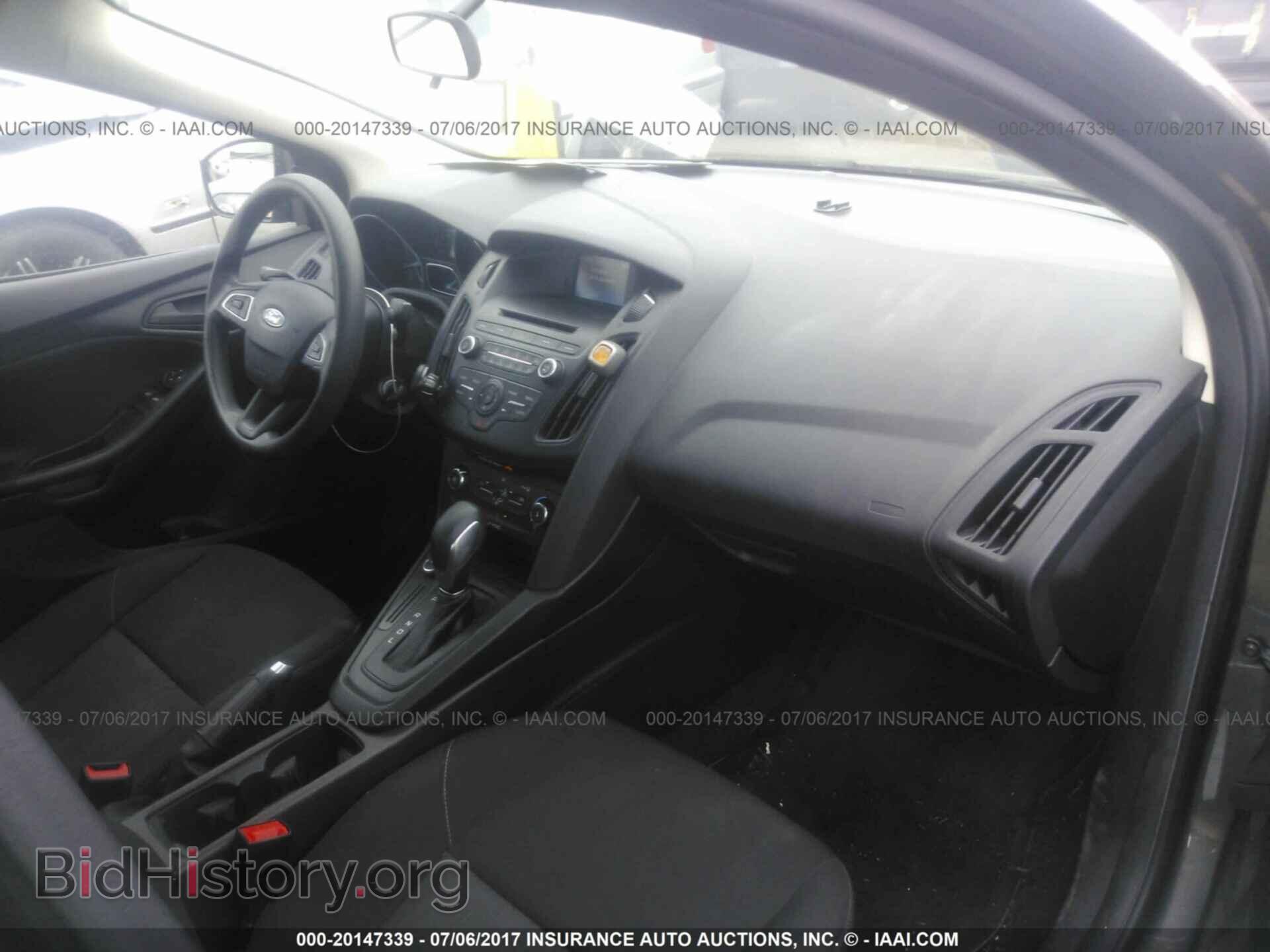 2016 Ford Focus - VIN: 1FADP3E23GL202886 - Фото 5