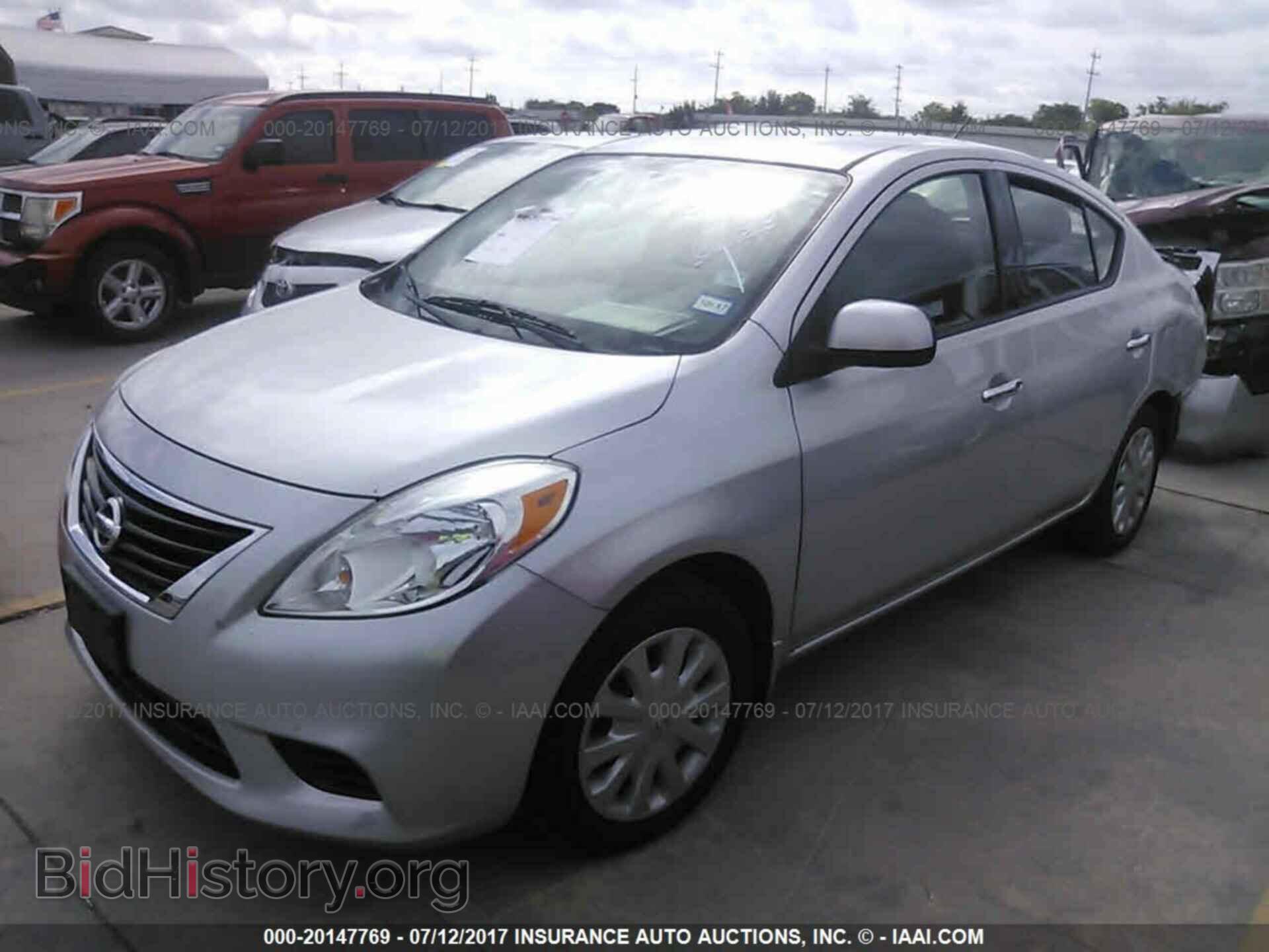 2014 Nissan Versa - VIN: 3N1CN7AP6EL818560 - Фото 2