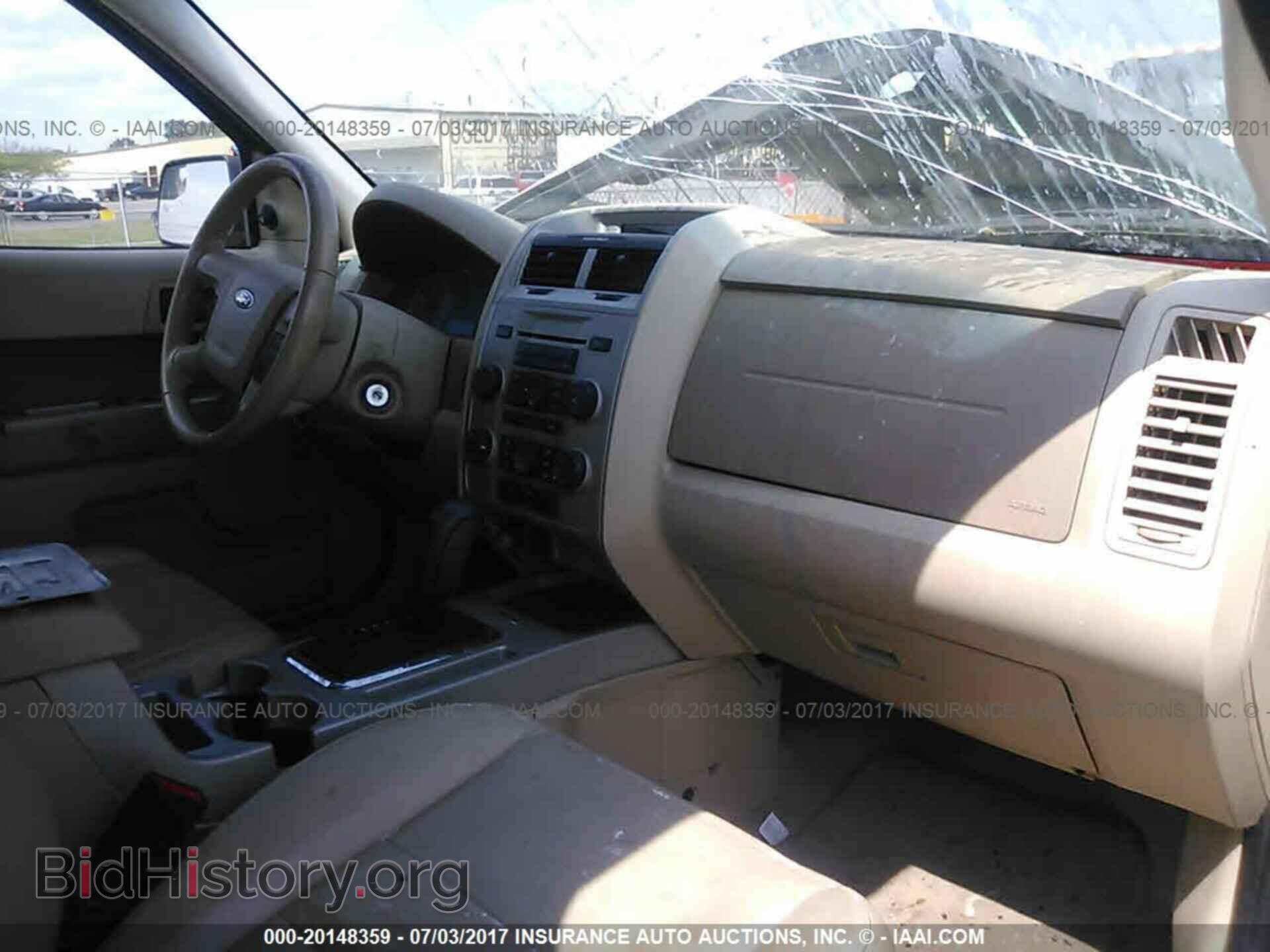 2011 Ford Escape - VIN: 1FMCU0D75BKA15847 - Photo 5
