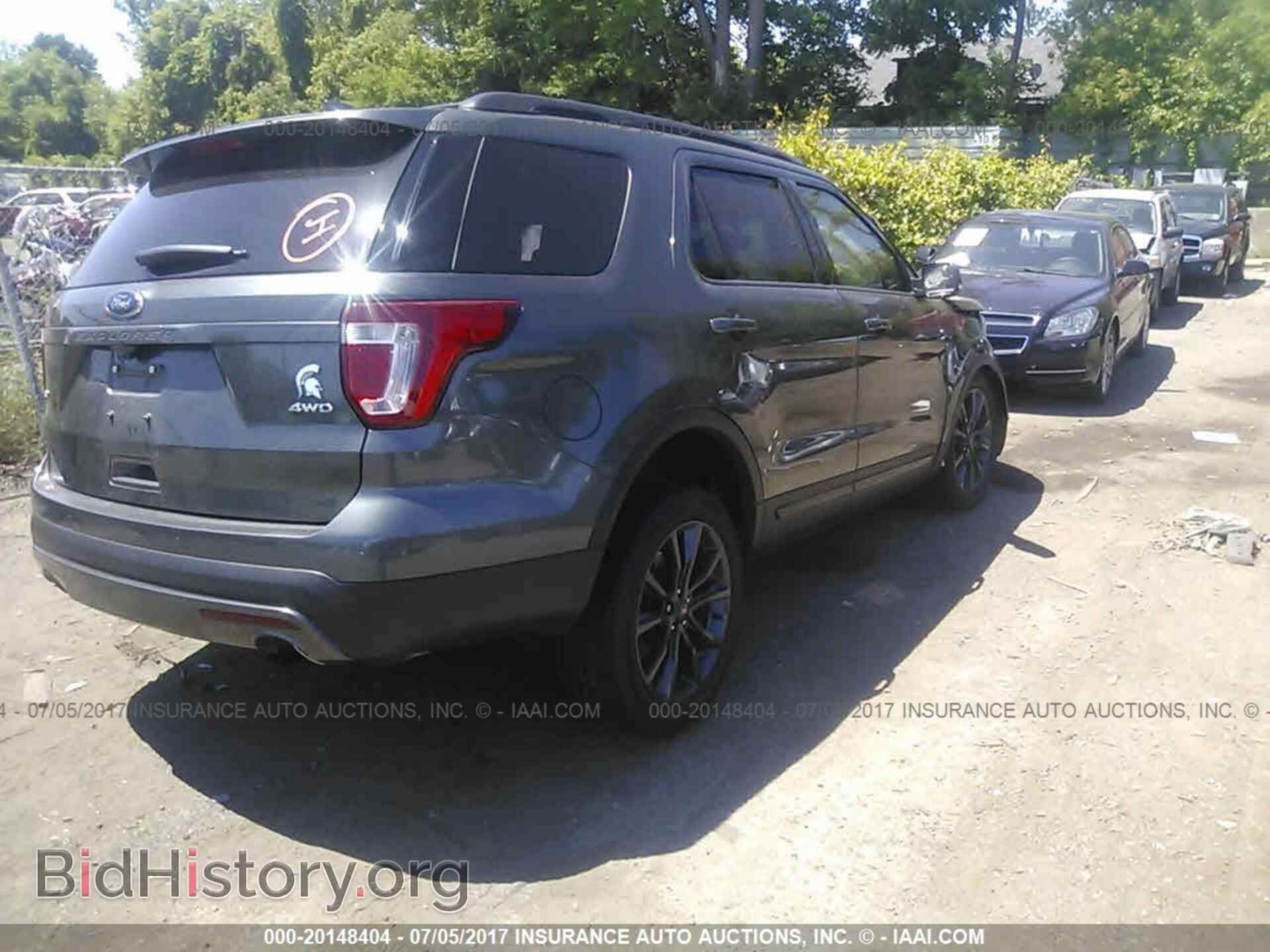2017 Ford Explorer - VIN: 1FM5K8D8XHGA10144 - Photo 4