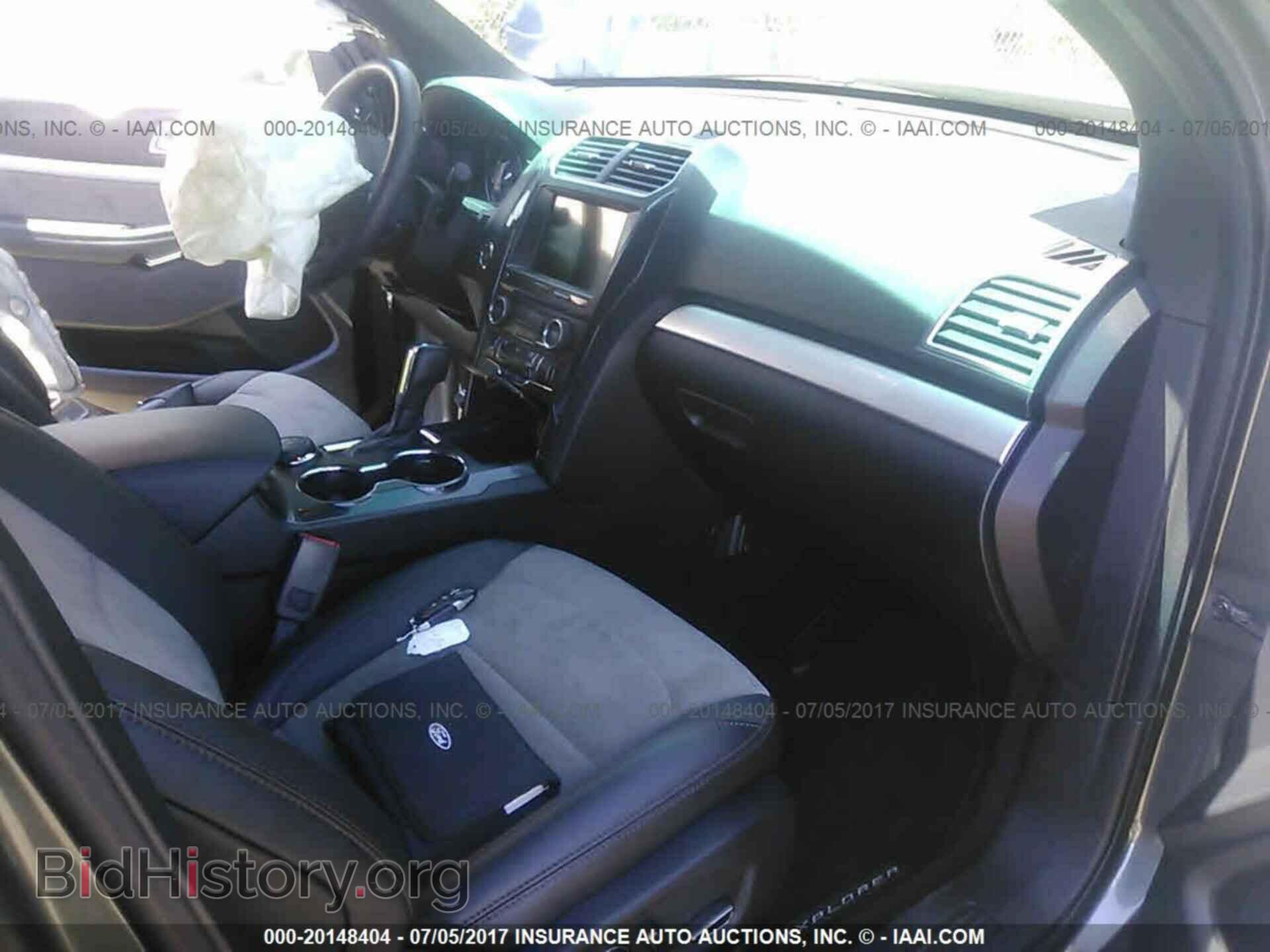 2017 Ford Explorer - VIN: 1FM5K8D8XHGA10144 - Photo 5