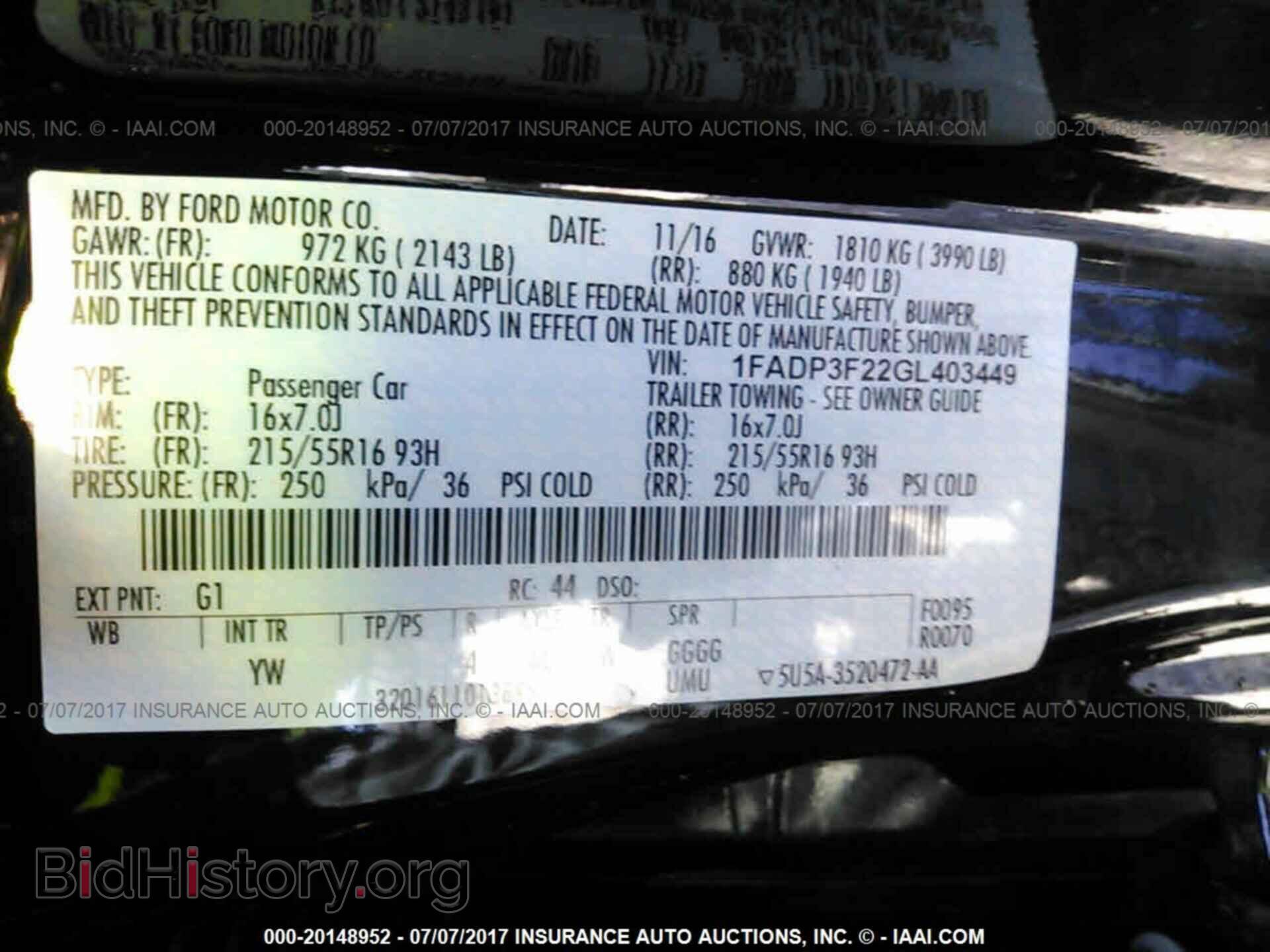 2016 Ford Focus - VIN: 1FADP3F22GL403449 - Photo 9