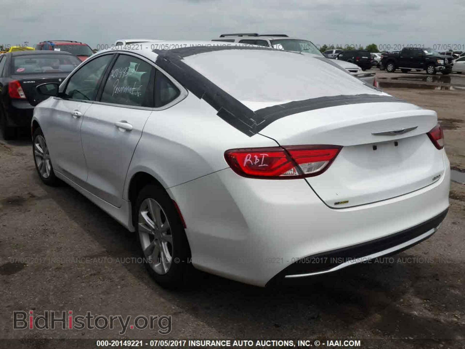 2015 Chrysler 200 - VIN: 1C3CCCAB3FN569852 - Фото 3