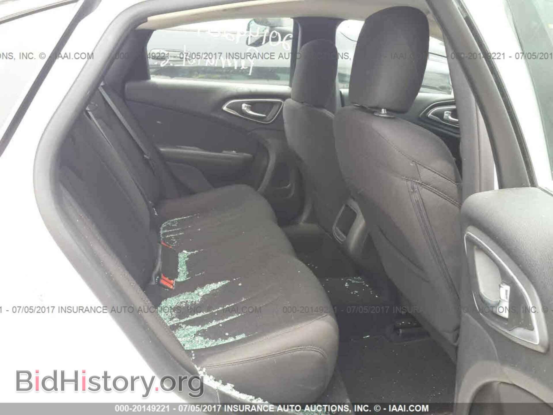 2015 Chrysler 200 - VIN: 1C3CCCAB3FN569852 - Фото 8