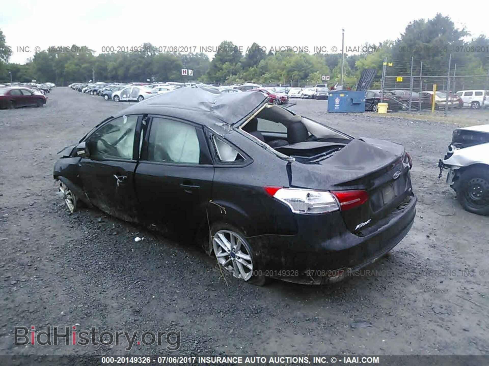 2015 Ford Focus - VIN: 1FADP3F25FL252007 - Photo 3