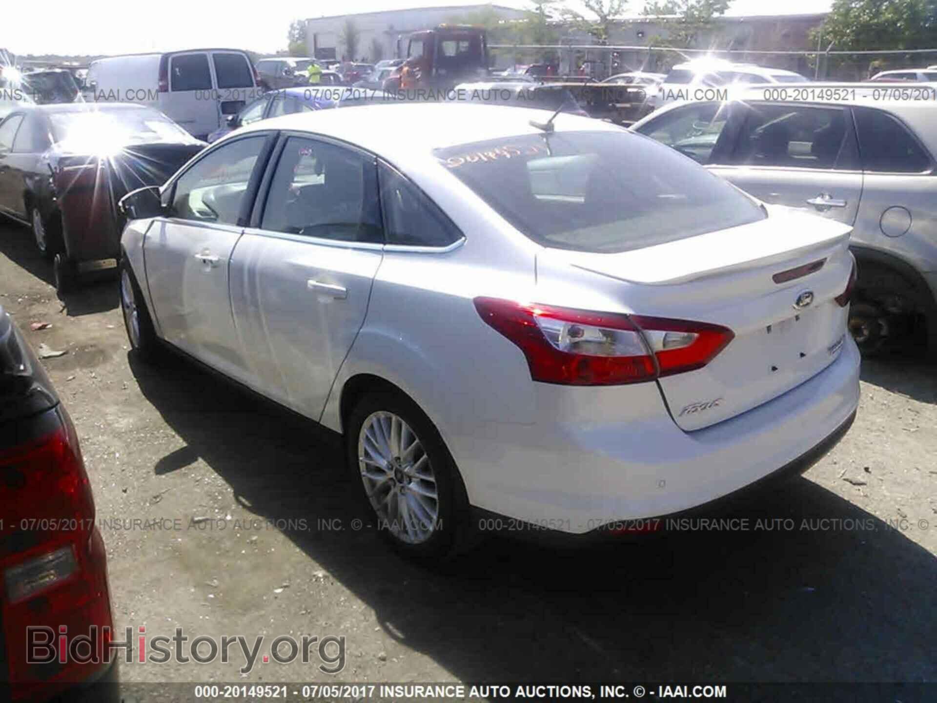 2013 Ford Focus - VIN: 1FADP3J25DL242761 - Photo 3