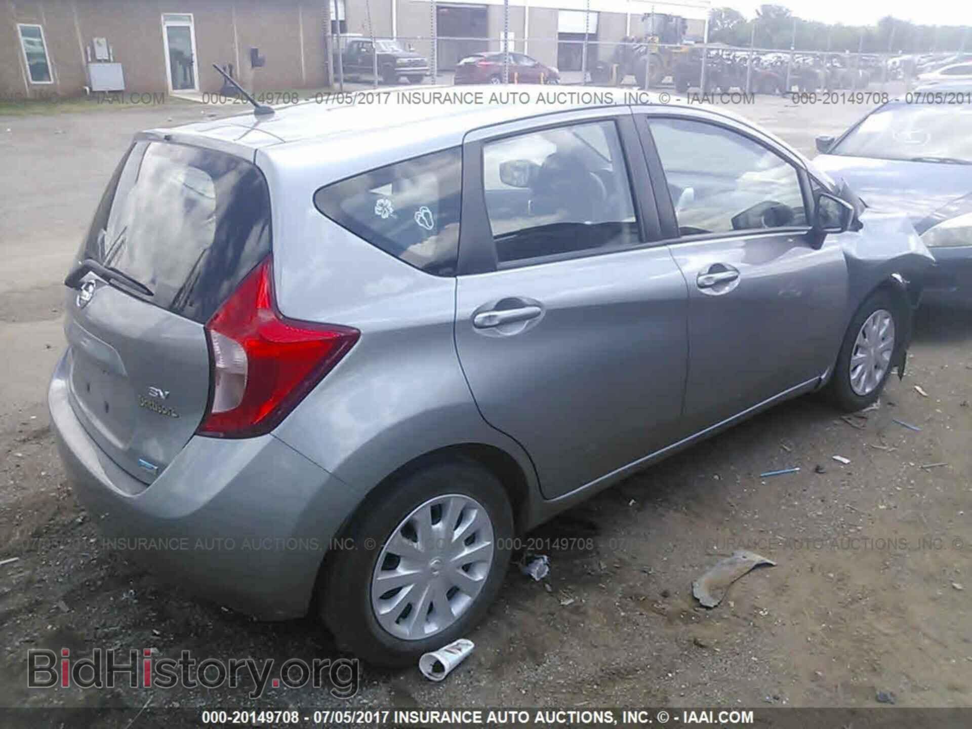 2015 Nissan Versa note - VIN: 3N1CE2CP9FL402830 - Photo 4