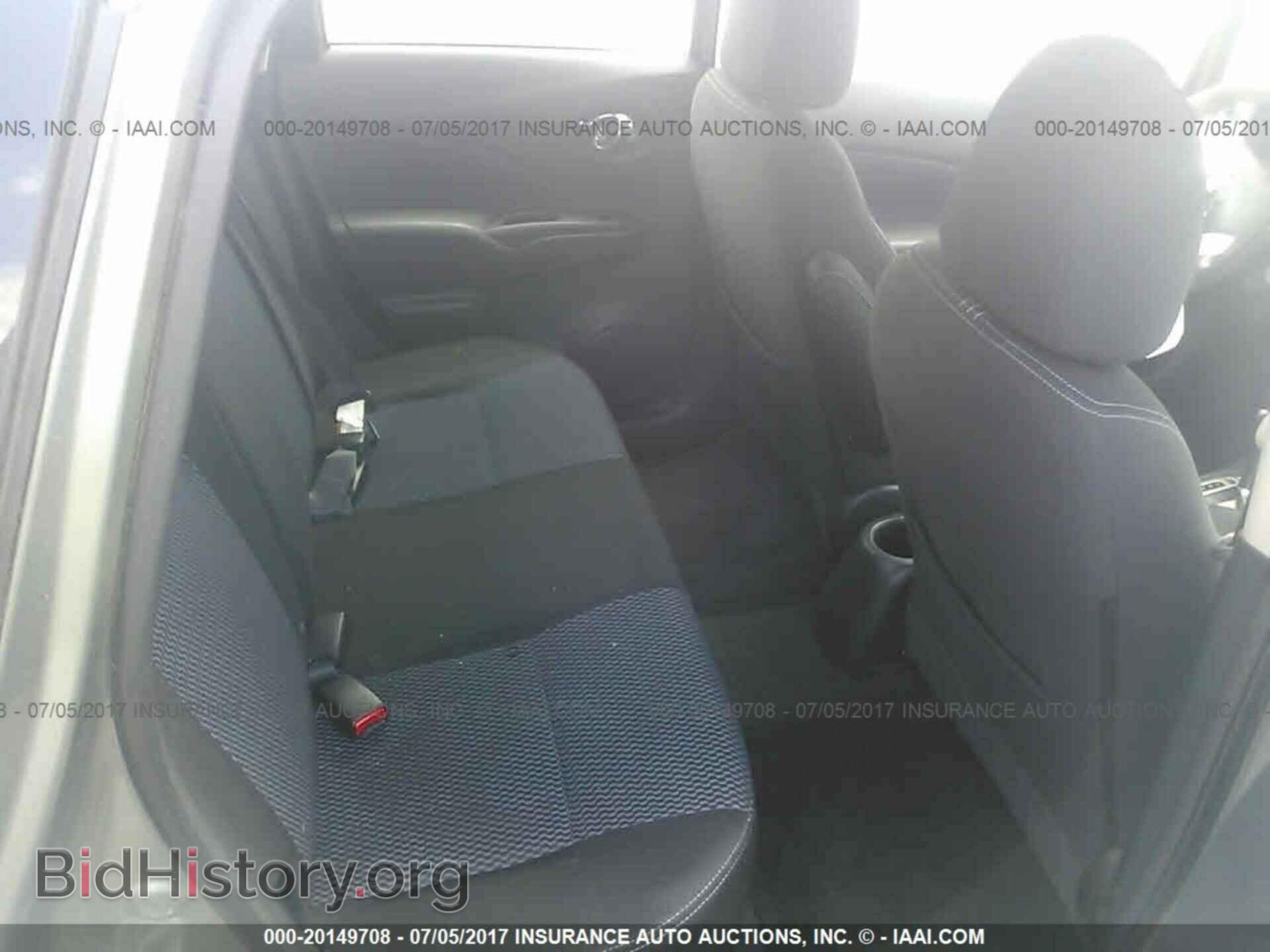 2015 Nissan Versa note - VIN: 3N1CE2CP9FL402830 - Photo 8