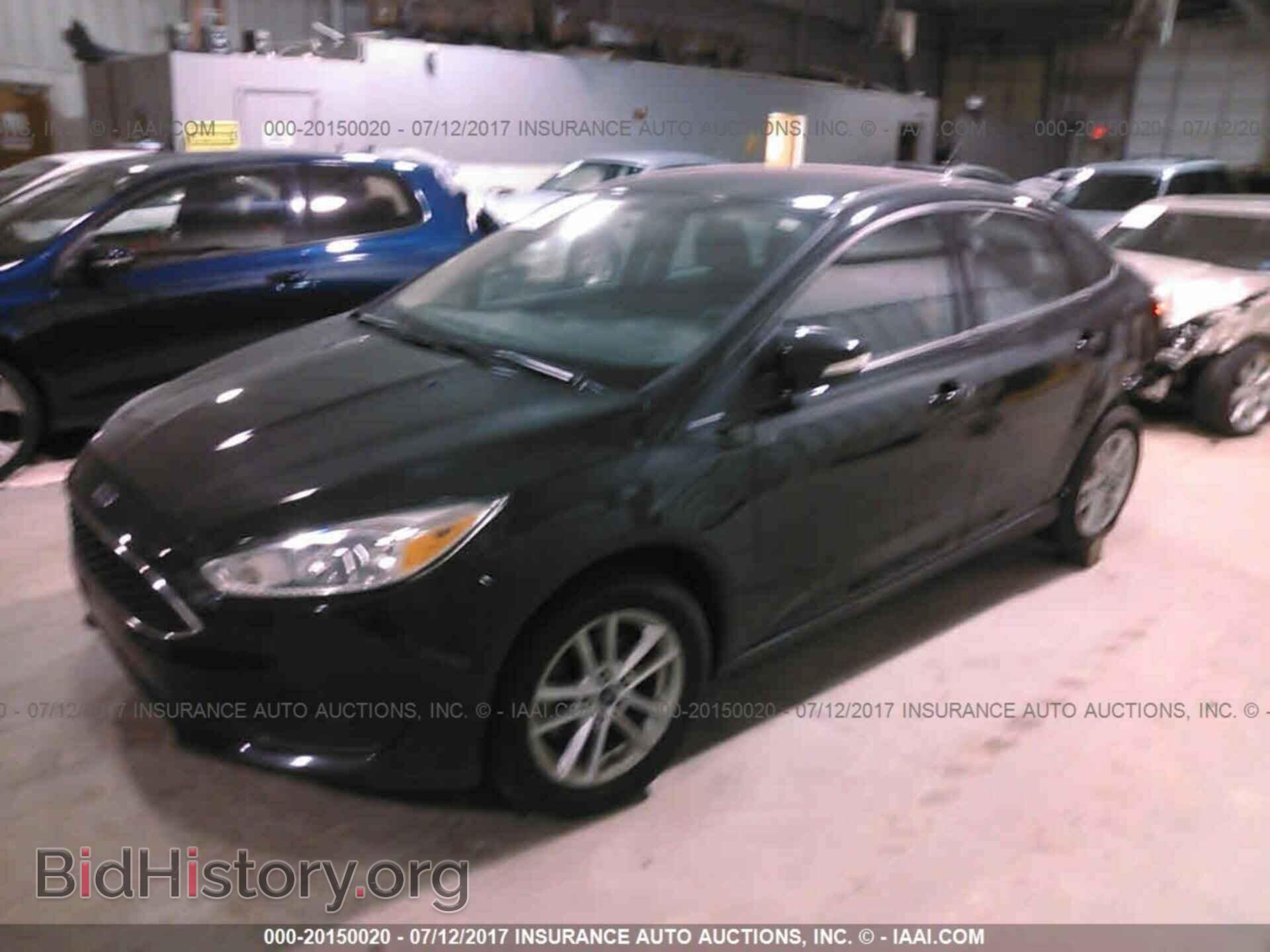 2015 Ford Focus - VIN: 1FADP3F20FL262914 - Photo 2