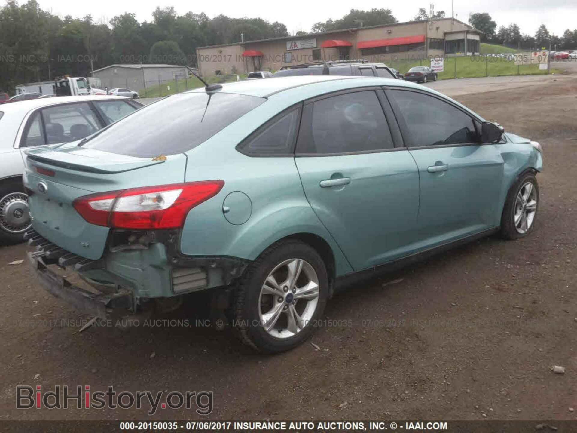 2012 Ford Focus - VIN: 1FAHP3F23CL172329 - Photo 4
