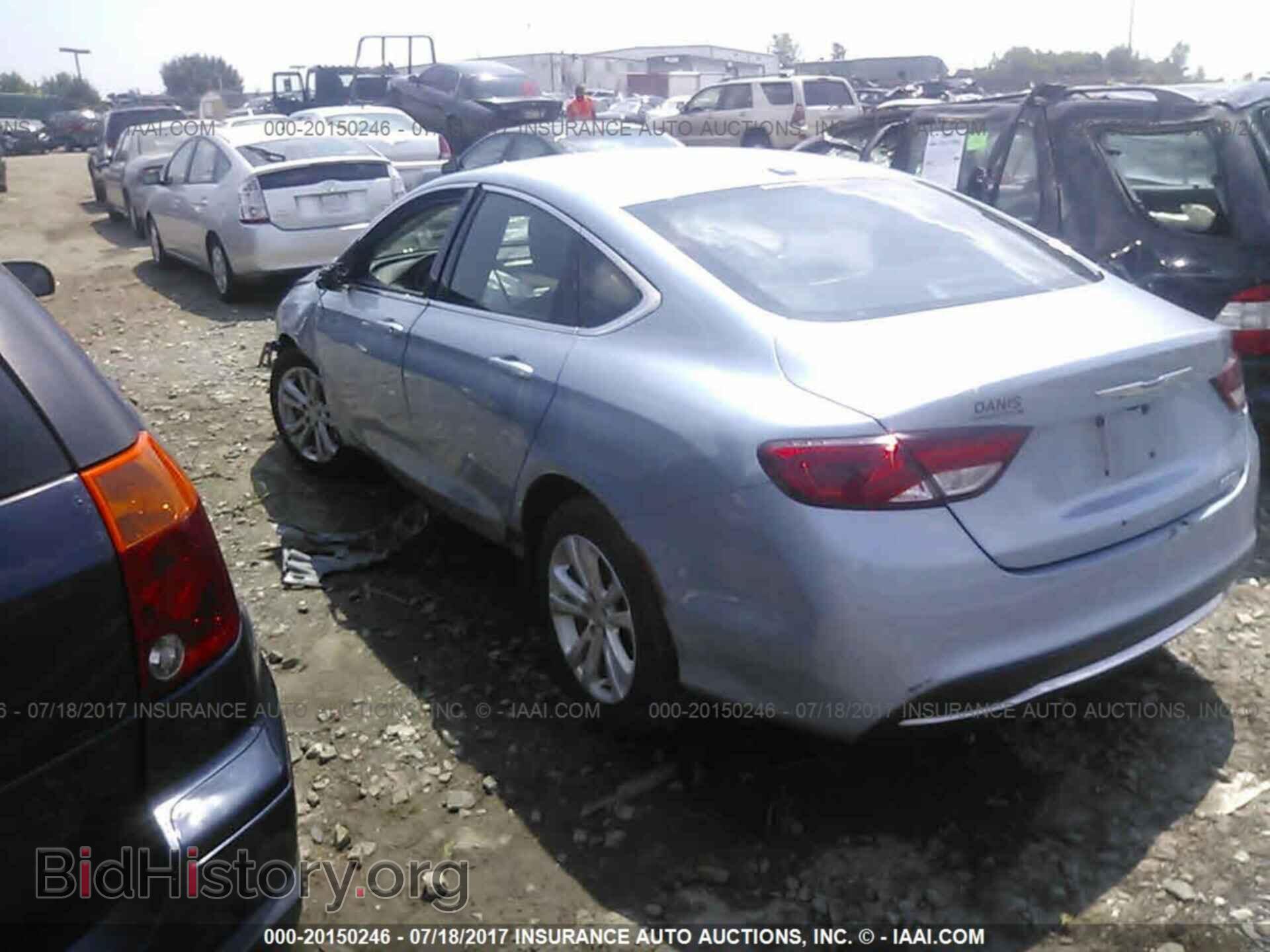 2015 Chrysler 200 - VIN: 1C3CCCAB0FN675479 - Photo 3