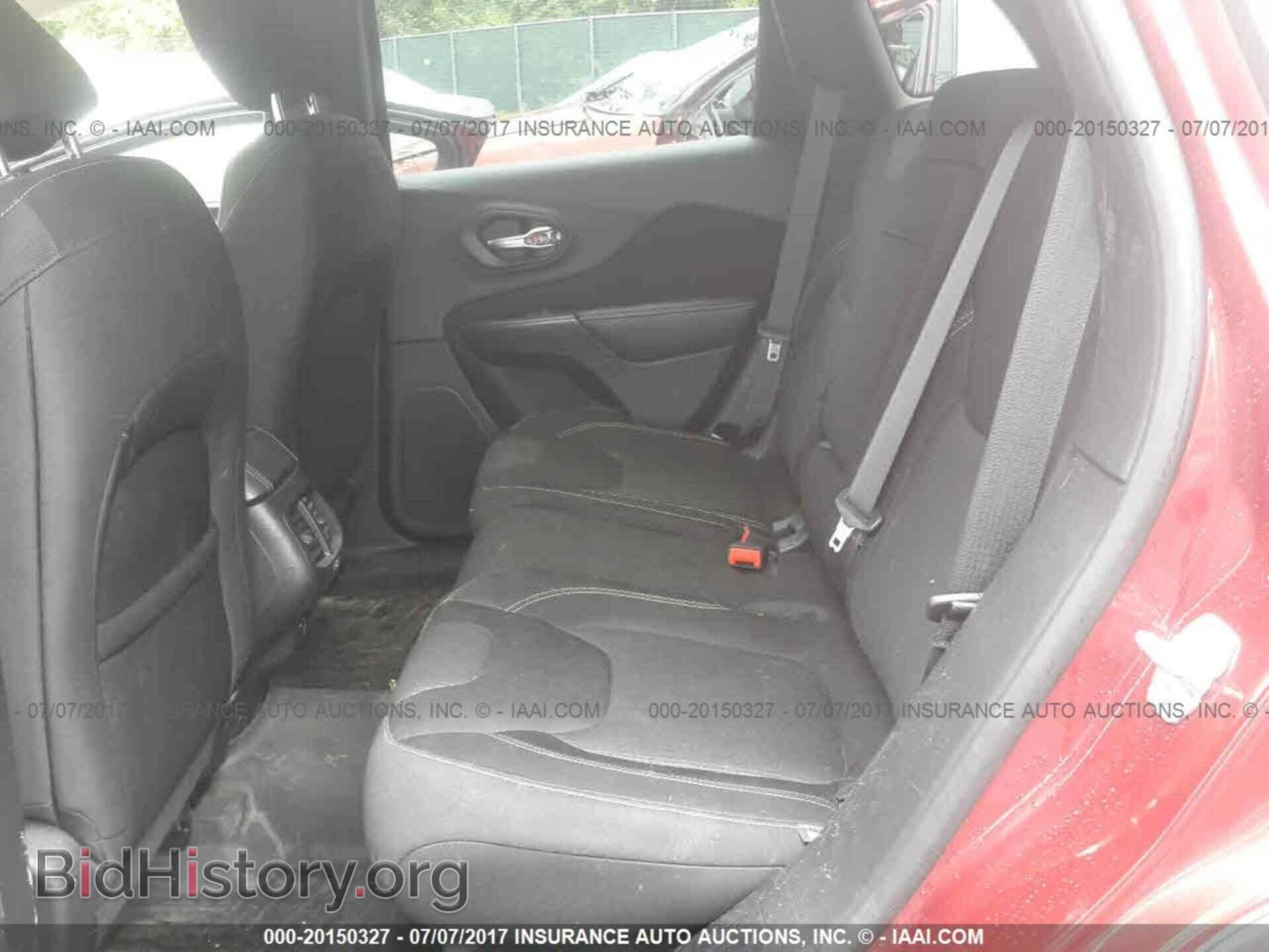 2015 Jeep Cherokee - VIN: 1C4PJMCB5FW583560 - Фото 8
