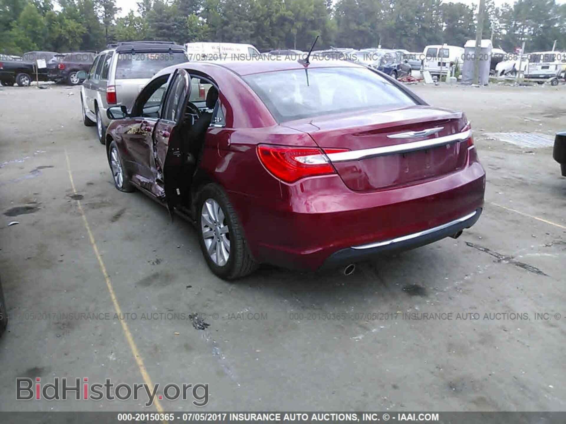 2013 Chrysler 200 - VIN: 1C3CCBBG6DN678260 - Photo 3
