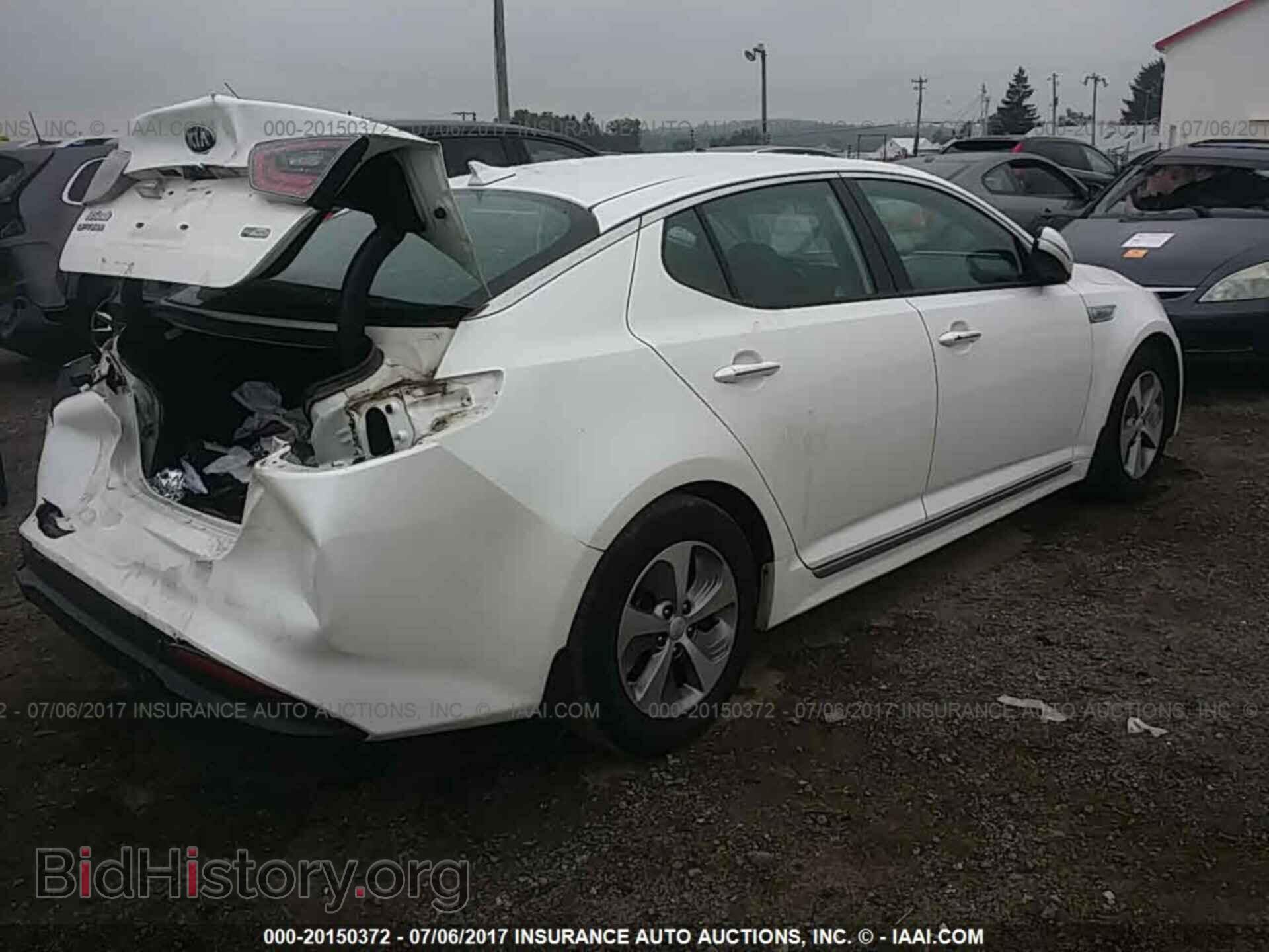 2015 Kia Optima - VIN: KNAGM4AD1F5088304 - Photo 4