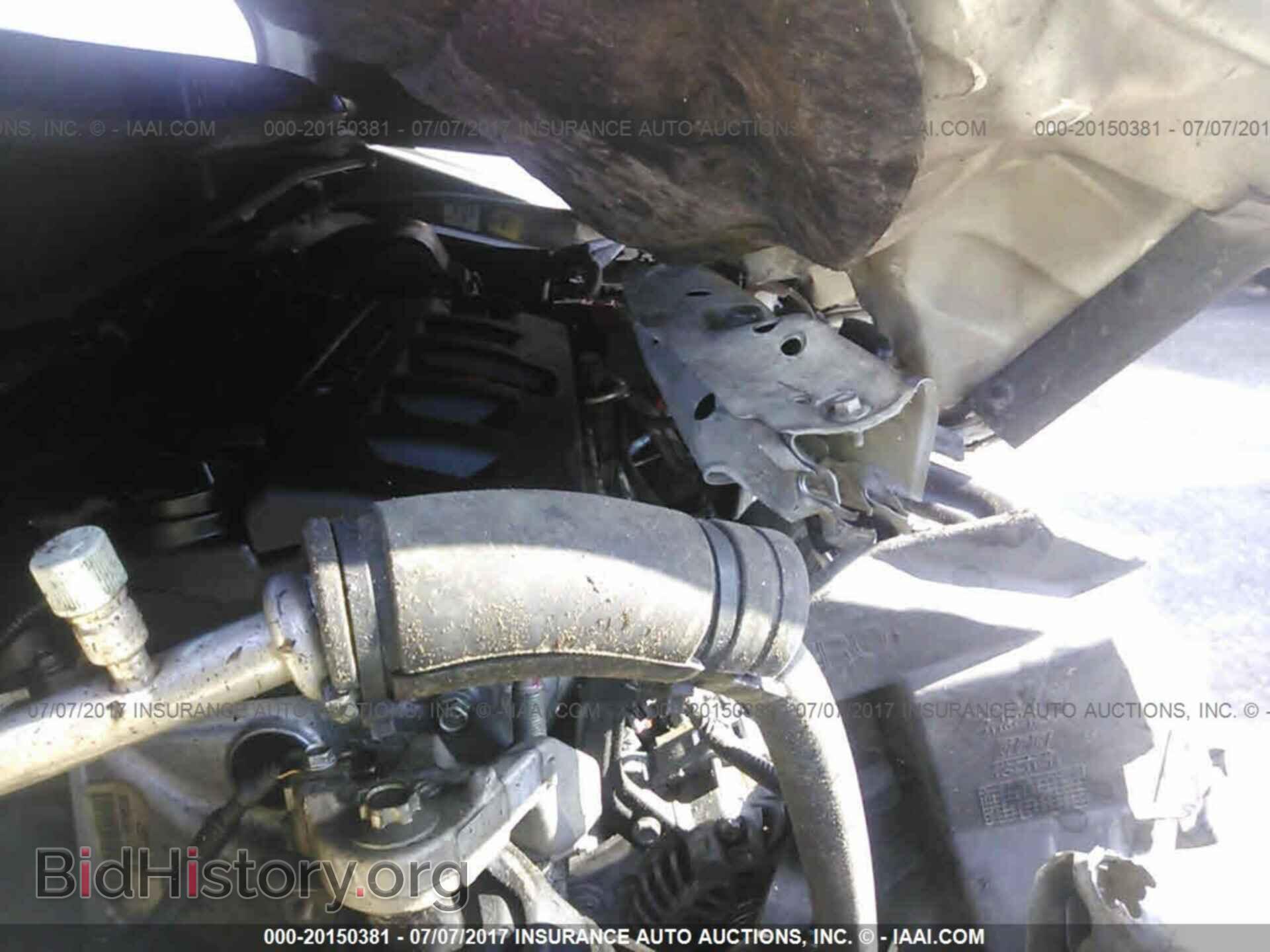 2012 Honda Civic - VIN: 2HGFB2F84CH588953 - Photo 10