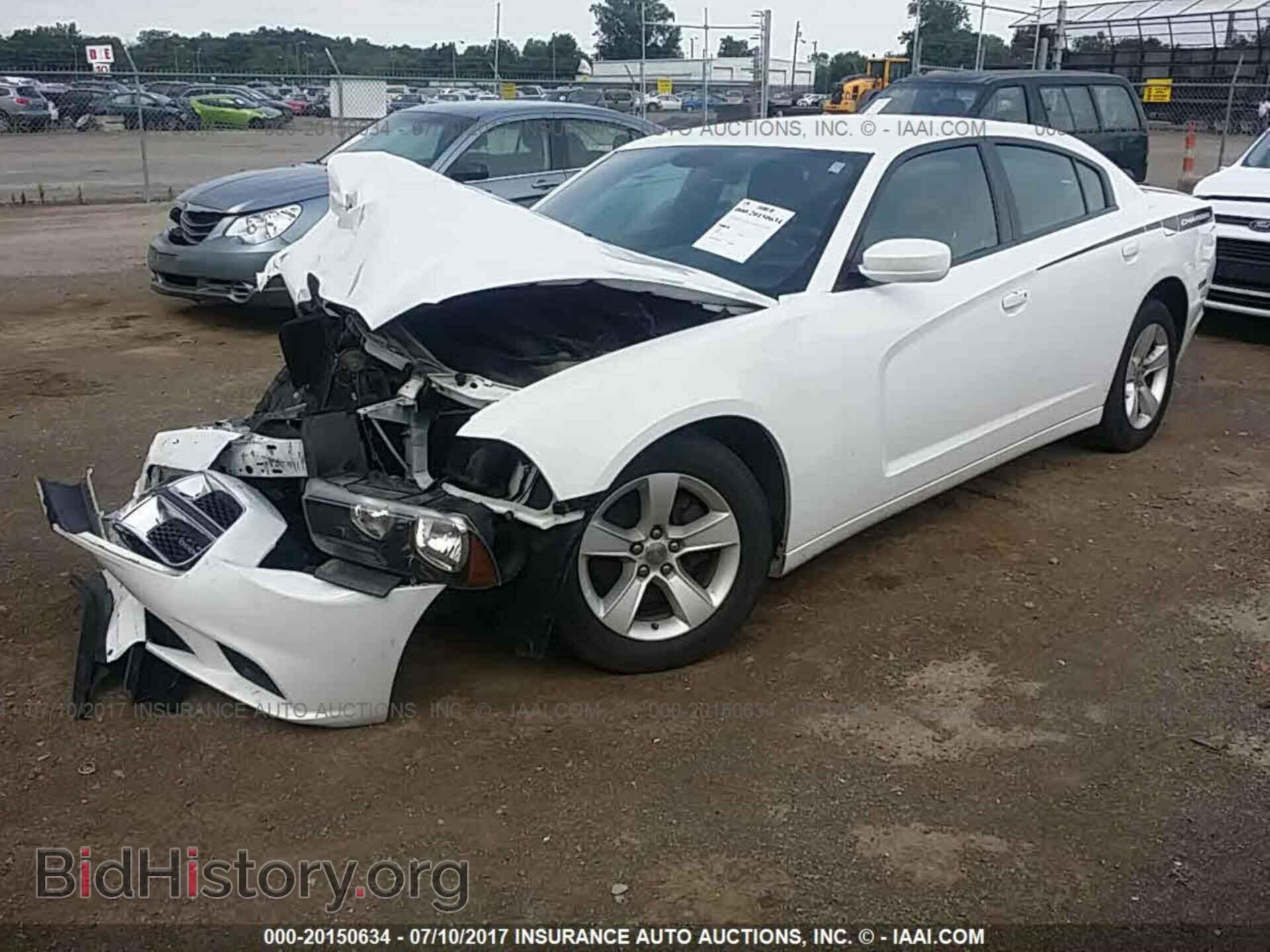 2013 Dodge Charger - VIN: 2C3CDXBG4DH634731 - Фото 2