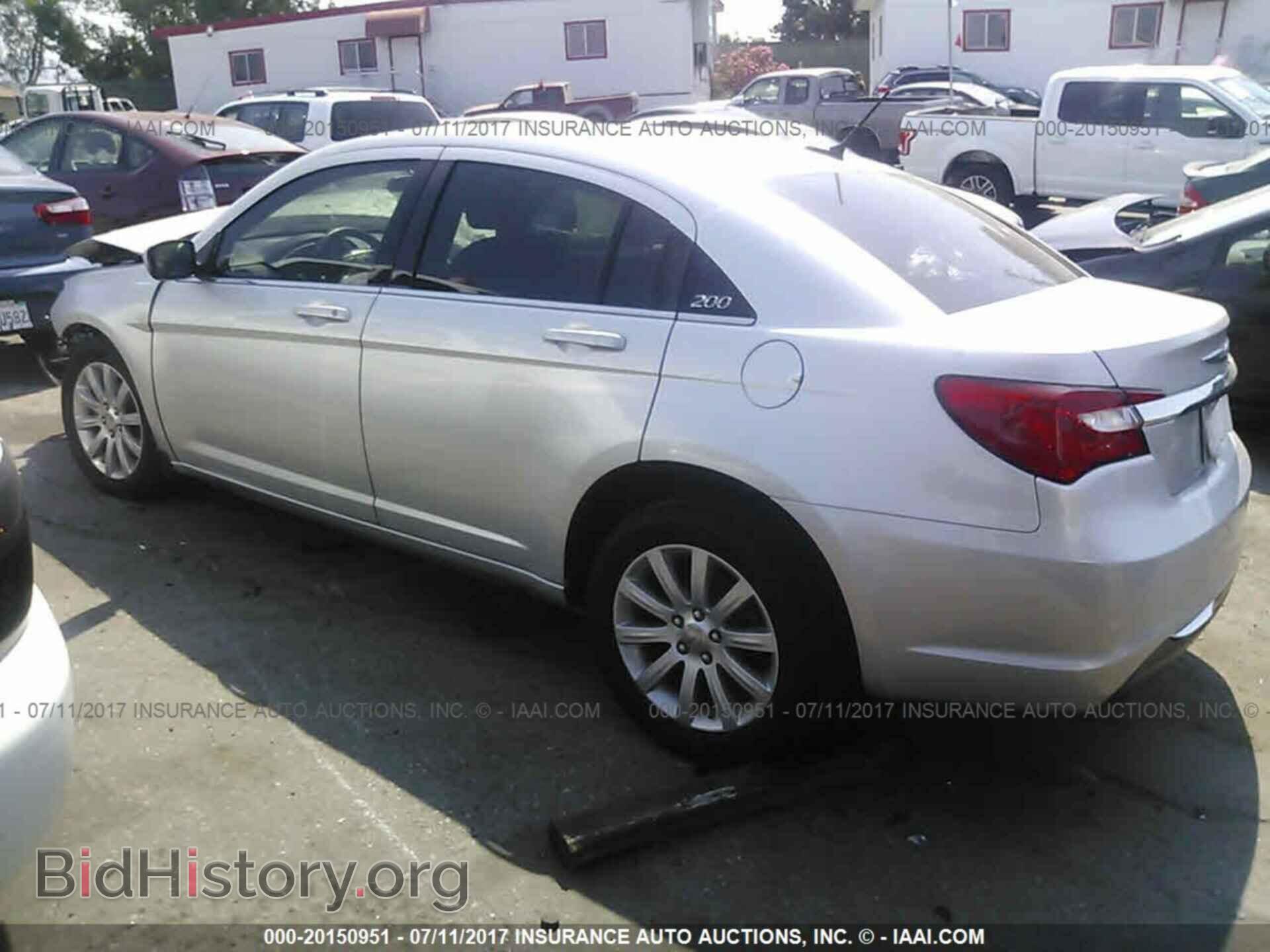 2012 Chrysler 200 - VIN: 1C3CCBBG1CN101893 - Фото 3