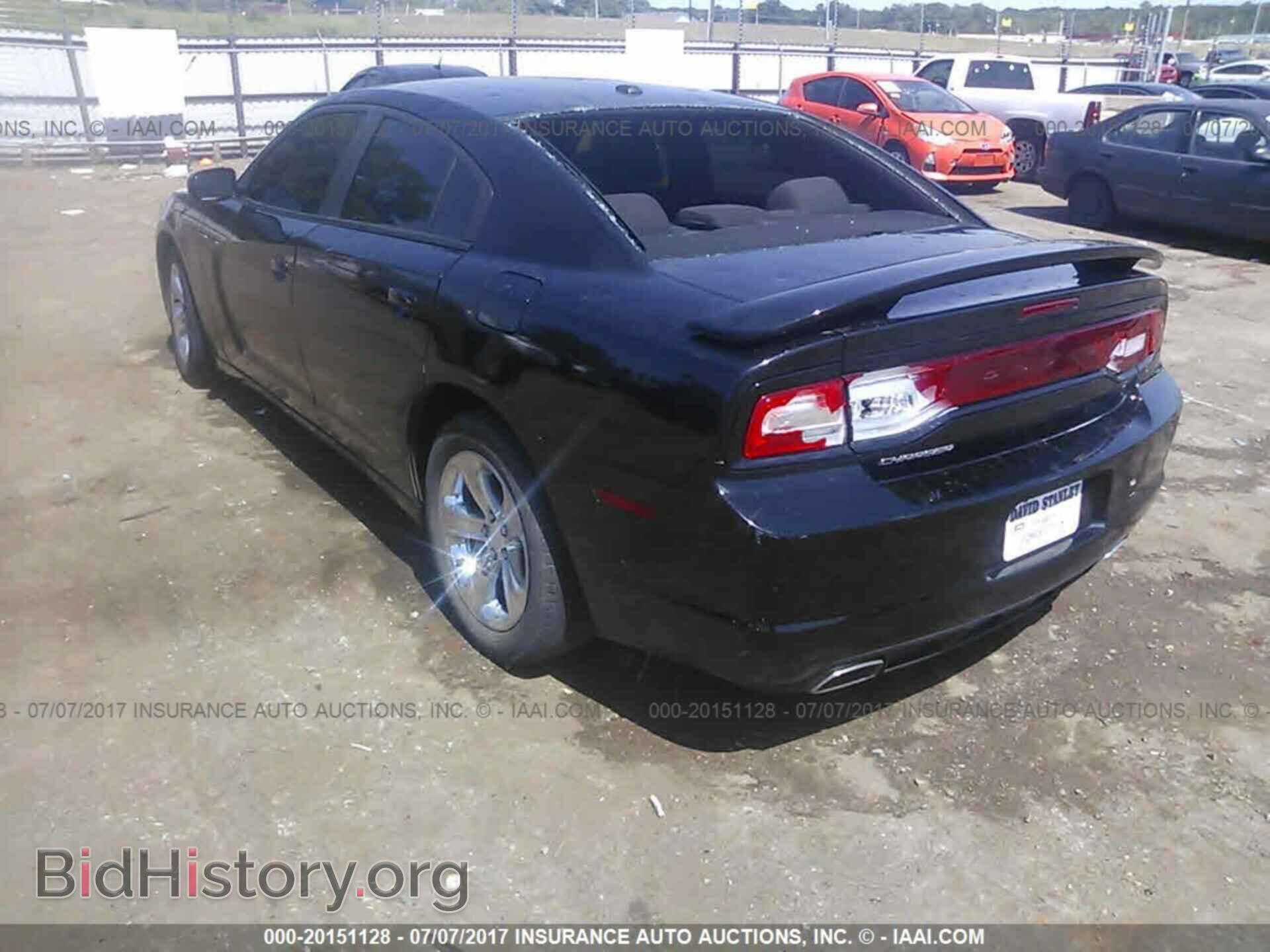 2012 Dodge Charger - VIN: 2C3CDXHG5CH300360 - Фото 3