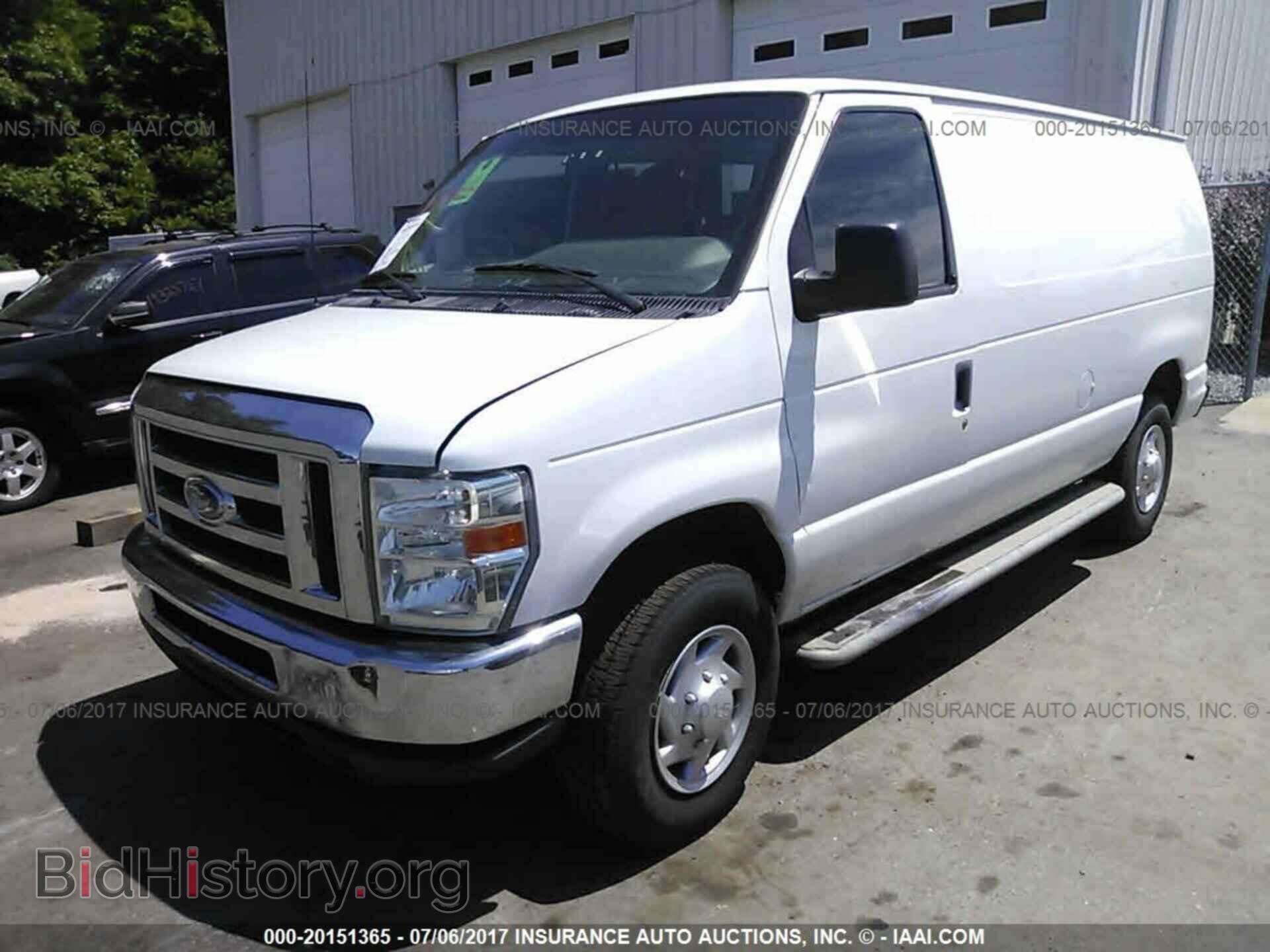 2011 Ford Econoline - VIN: 1FTNE2EW1BDB15492 - Photo 2