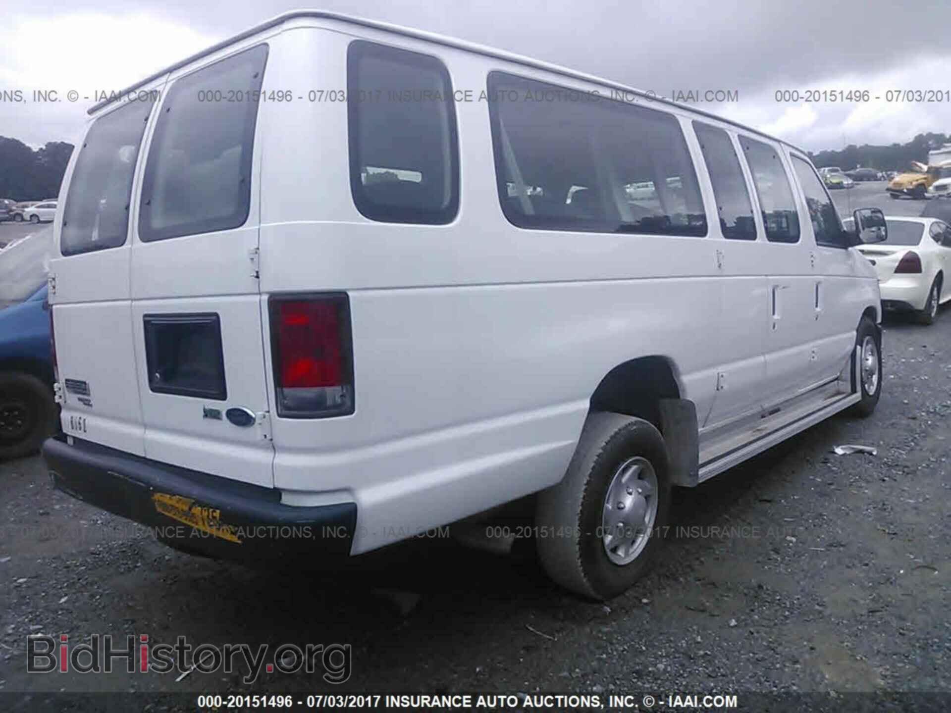 2013 Ford Econoline - VIN: 1FBSS3BL3DDB08062 - Photo 4