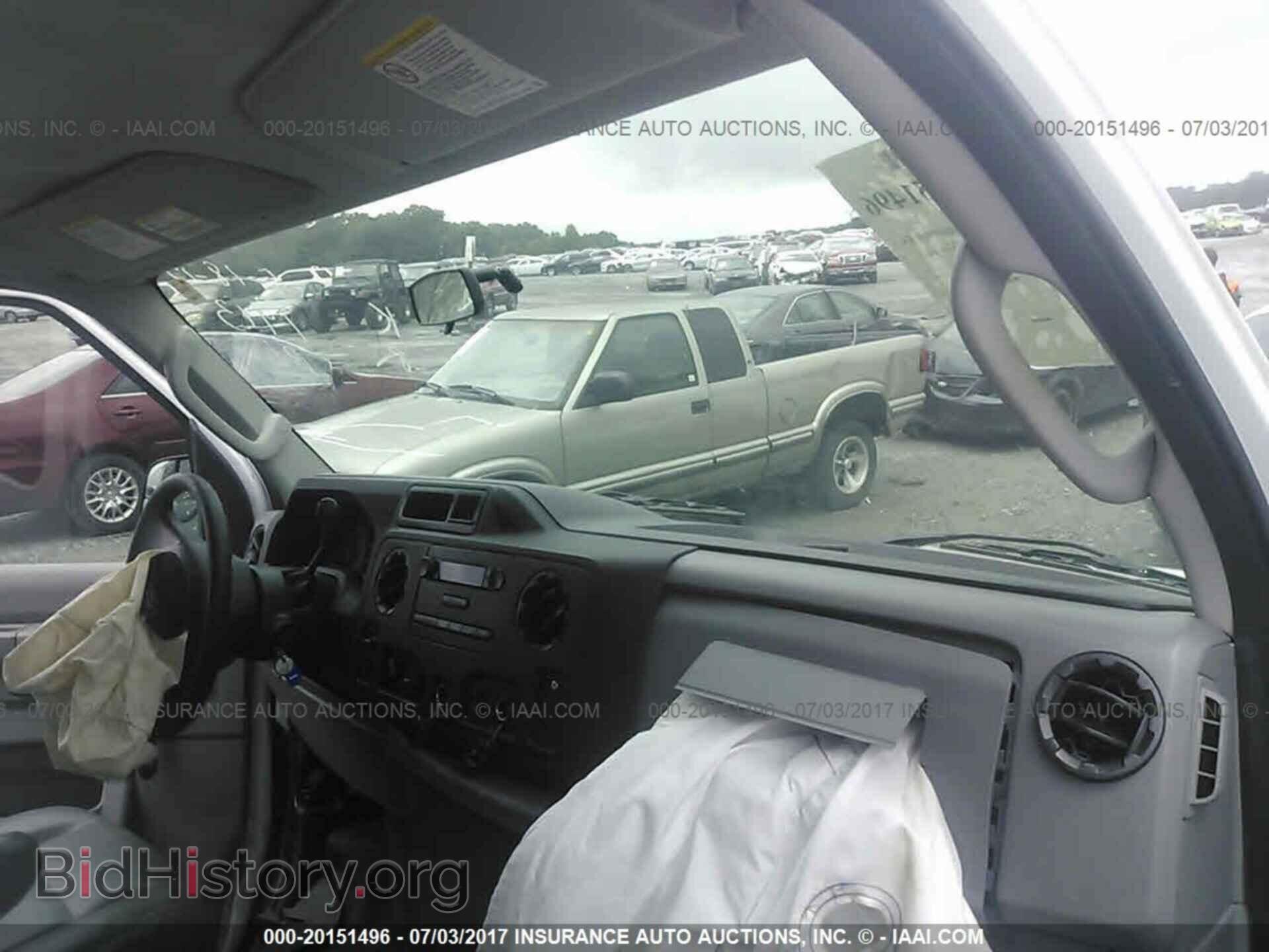 2013 Ford Econoline - VIN: 1FBSS3BL3DDB08062 - Photo 5