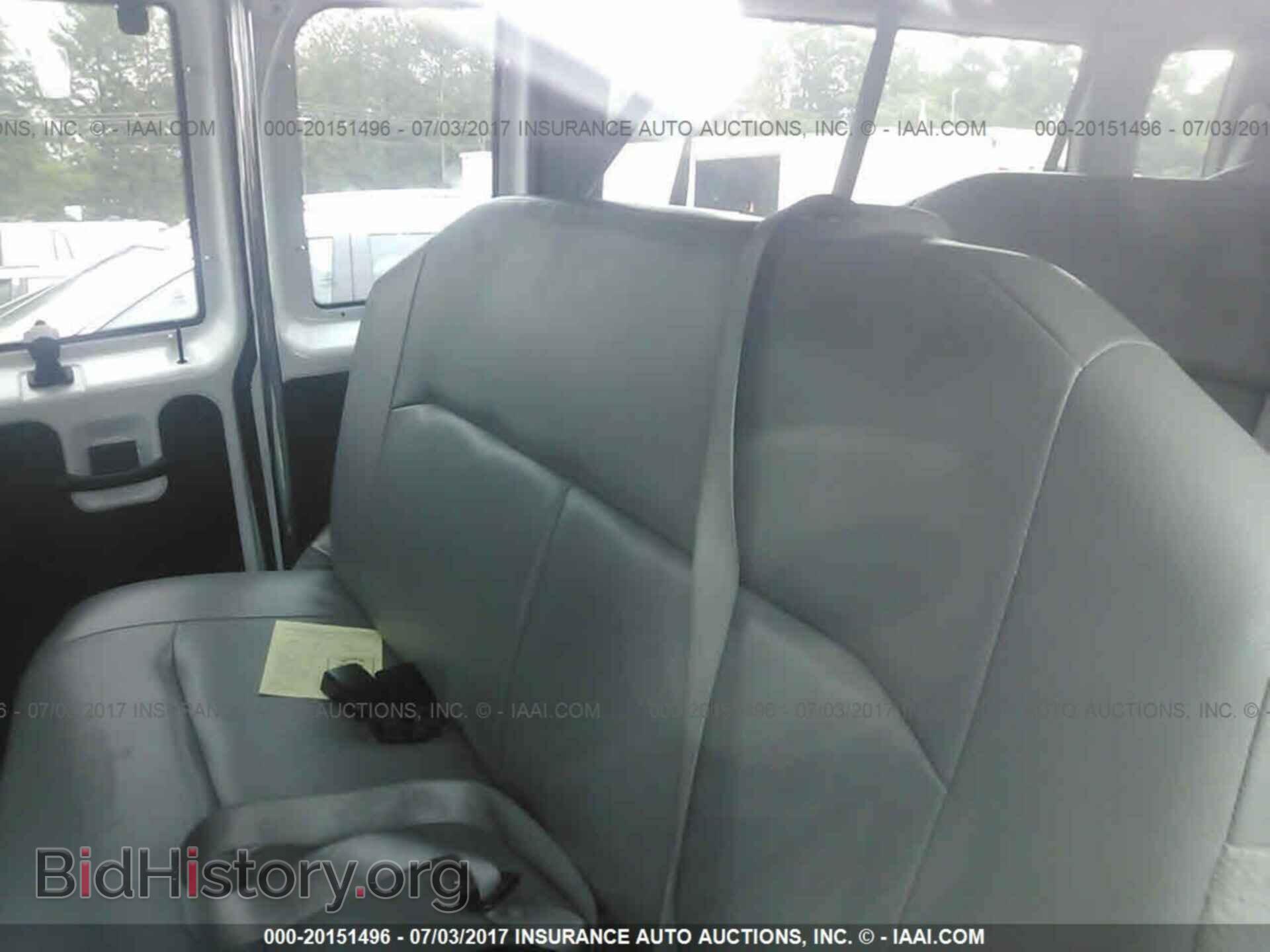 2013 Ford Econoline - VIN: 1FBSS3BL3DDB08062 - Photo 8