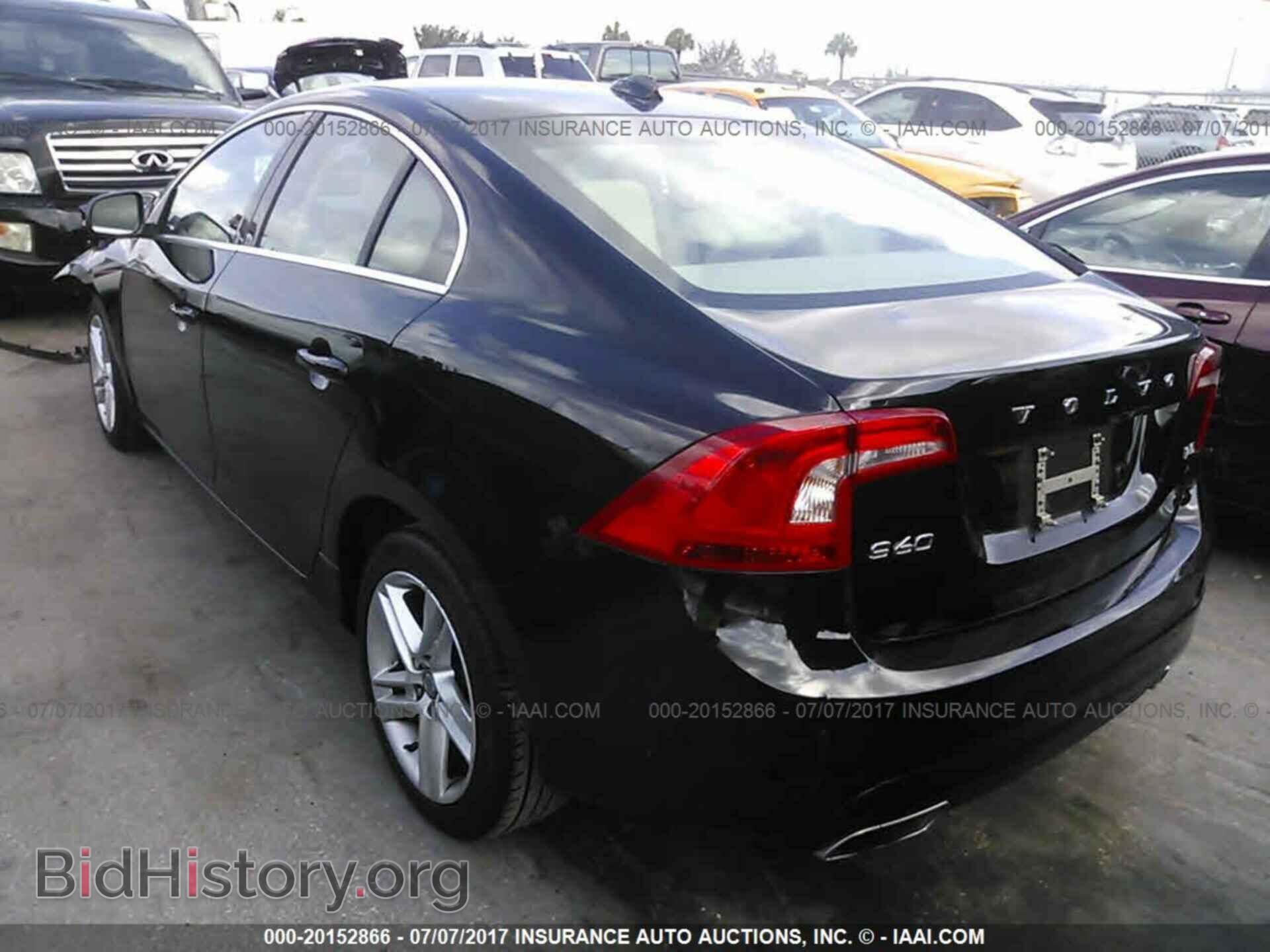 2015 Volvo S60 - VIN: YV140MFK6F1351834 - Фото 3