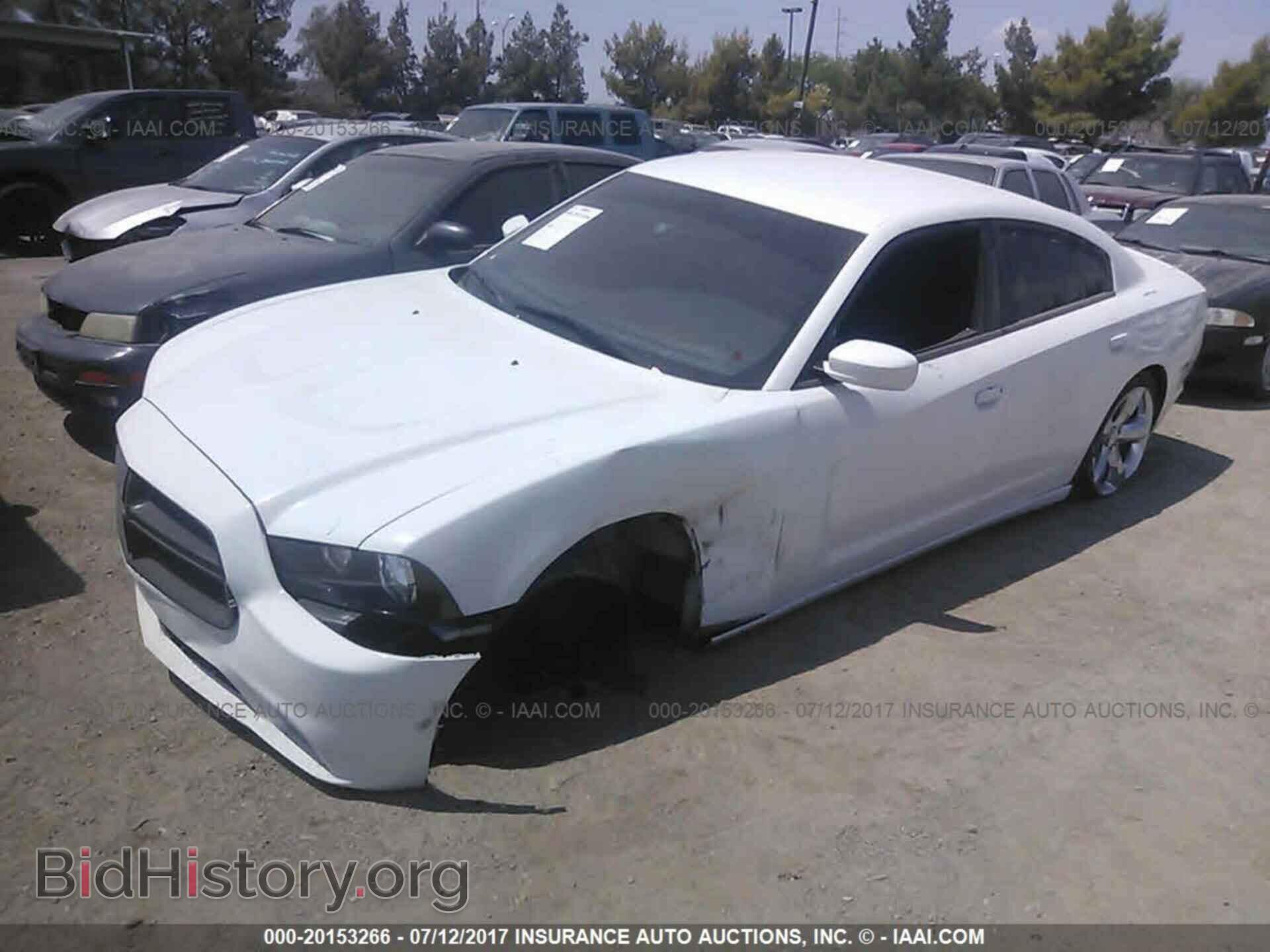 2013 Dodge Charger - VIN: 2C3CDXBG2DH637546 - Photo 2