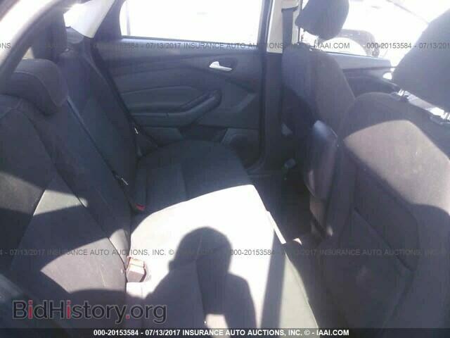 2015 Ford Focus - VIN: 1FADP3F2XFL327302 - Photo 8