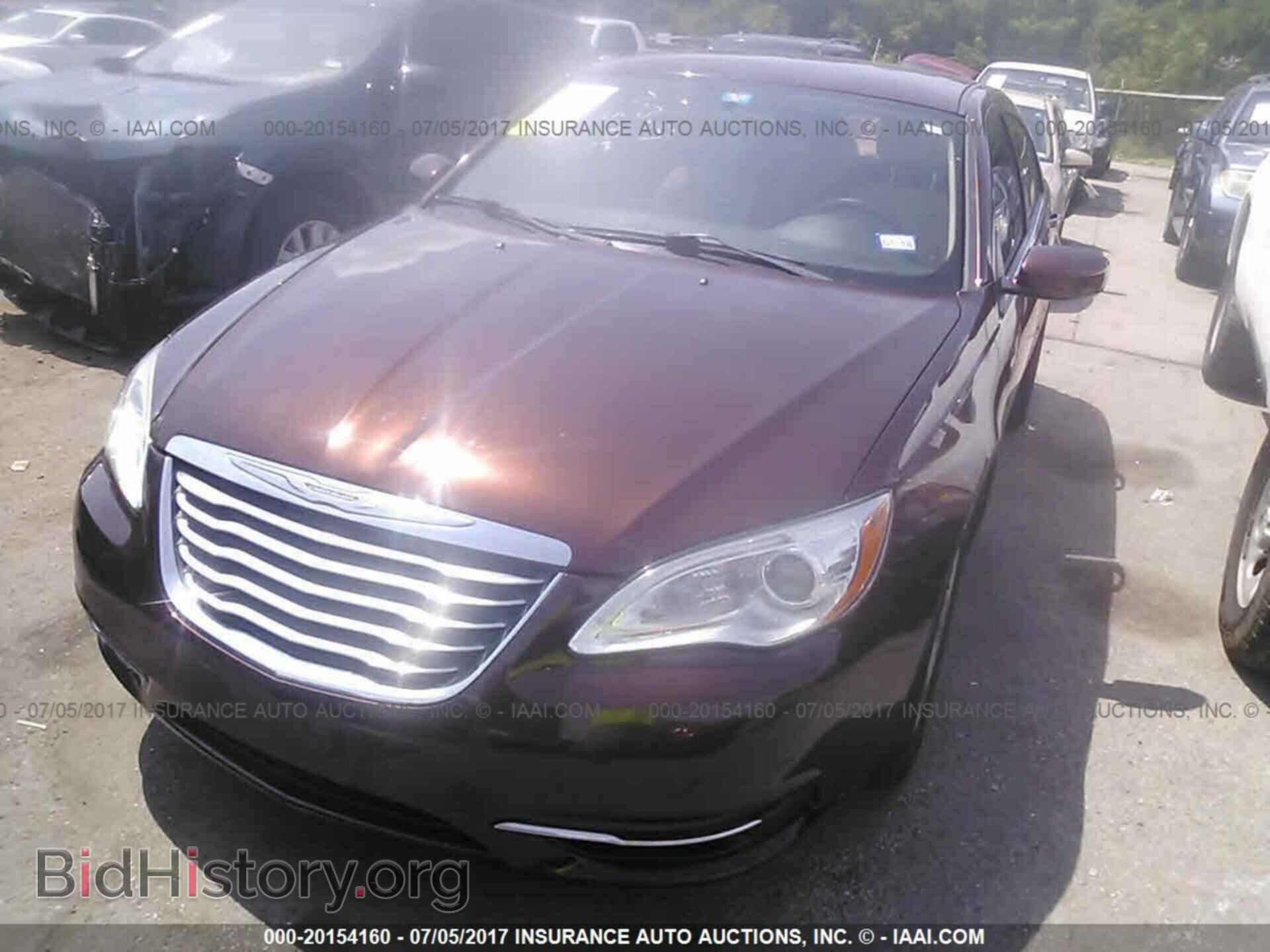 2012 Chrysler 200 - VIN: 1C3CCBBG0CN298393 - Фото 2