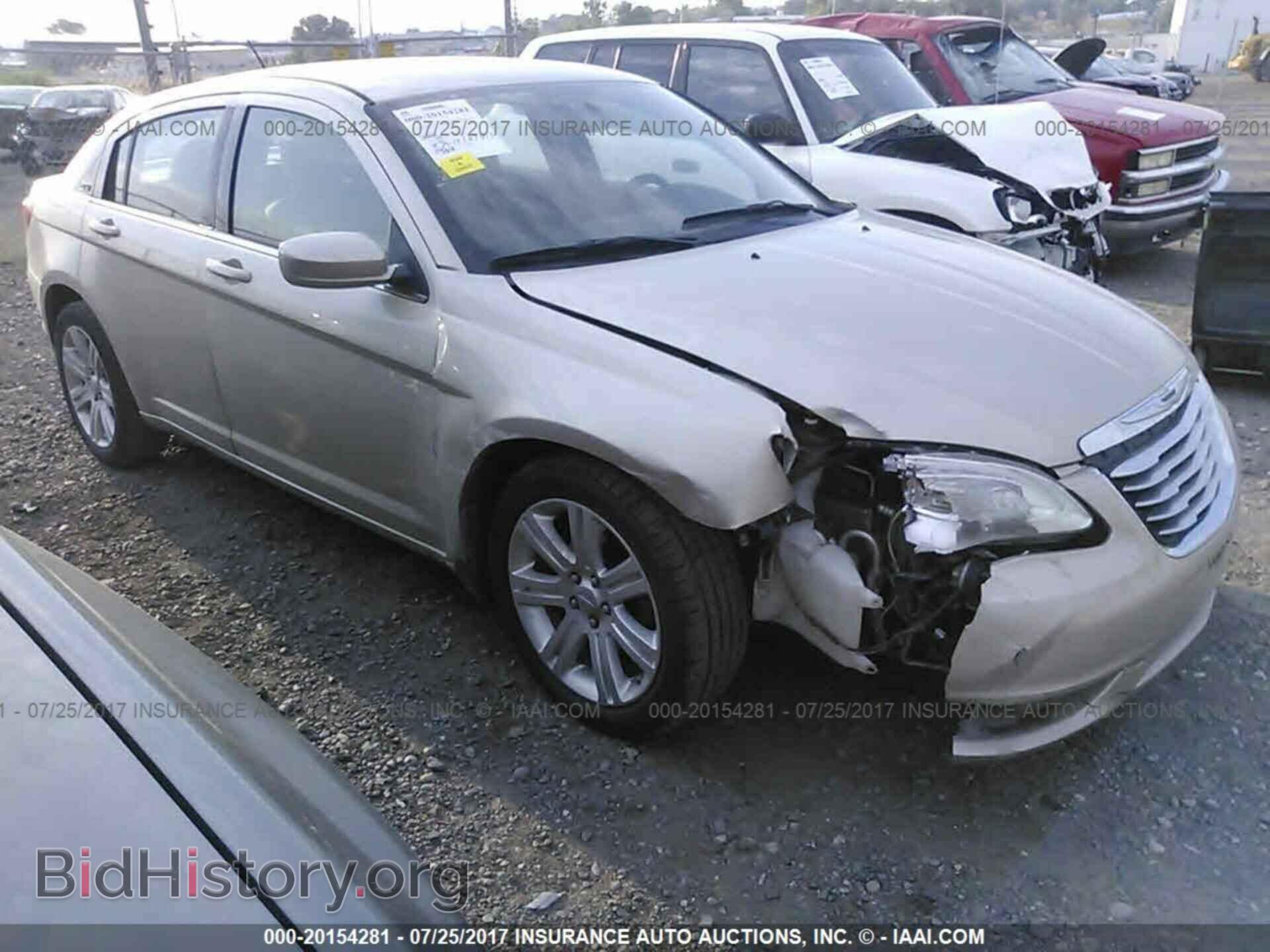 Photo 1C3CCBBB2DN575101 - Chrysler 200 2013