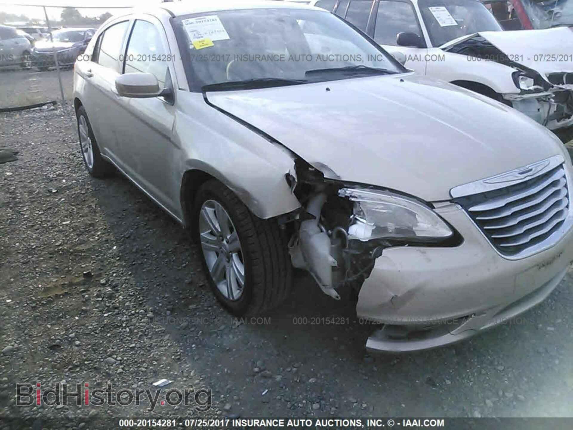 2013 Chrysler 200 - VIN: 1C3CCBBB2DN575101 - Фото 6