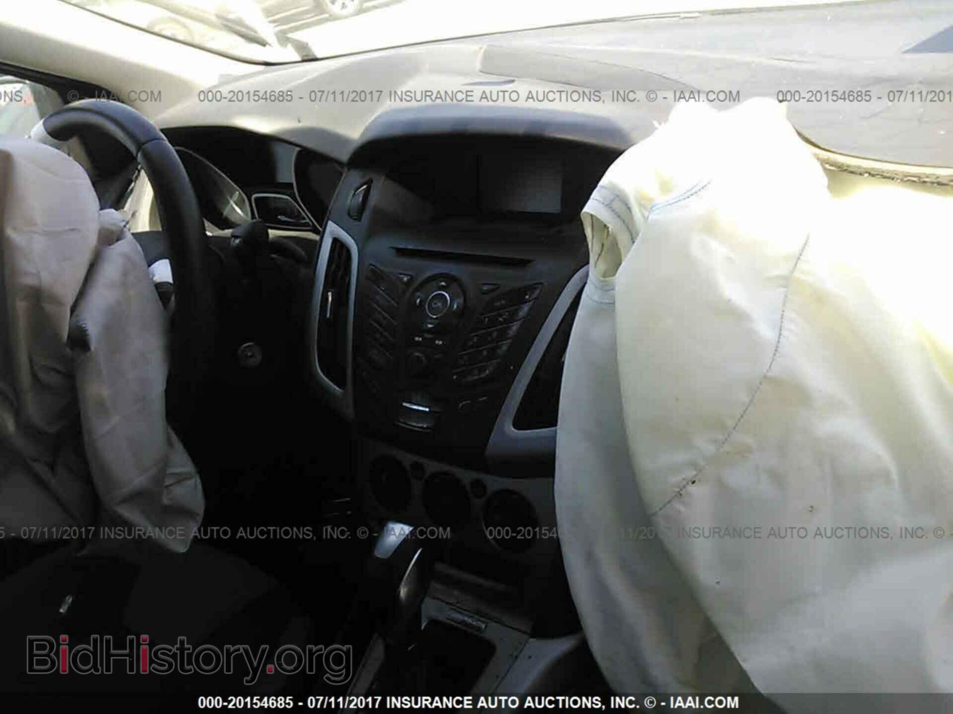 2012 Ford Focus - VIN: 1FAHP3F21CL155156 - Photo 5