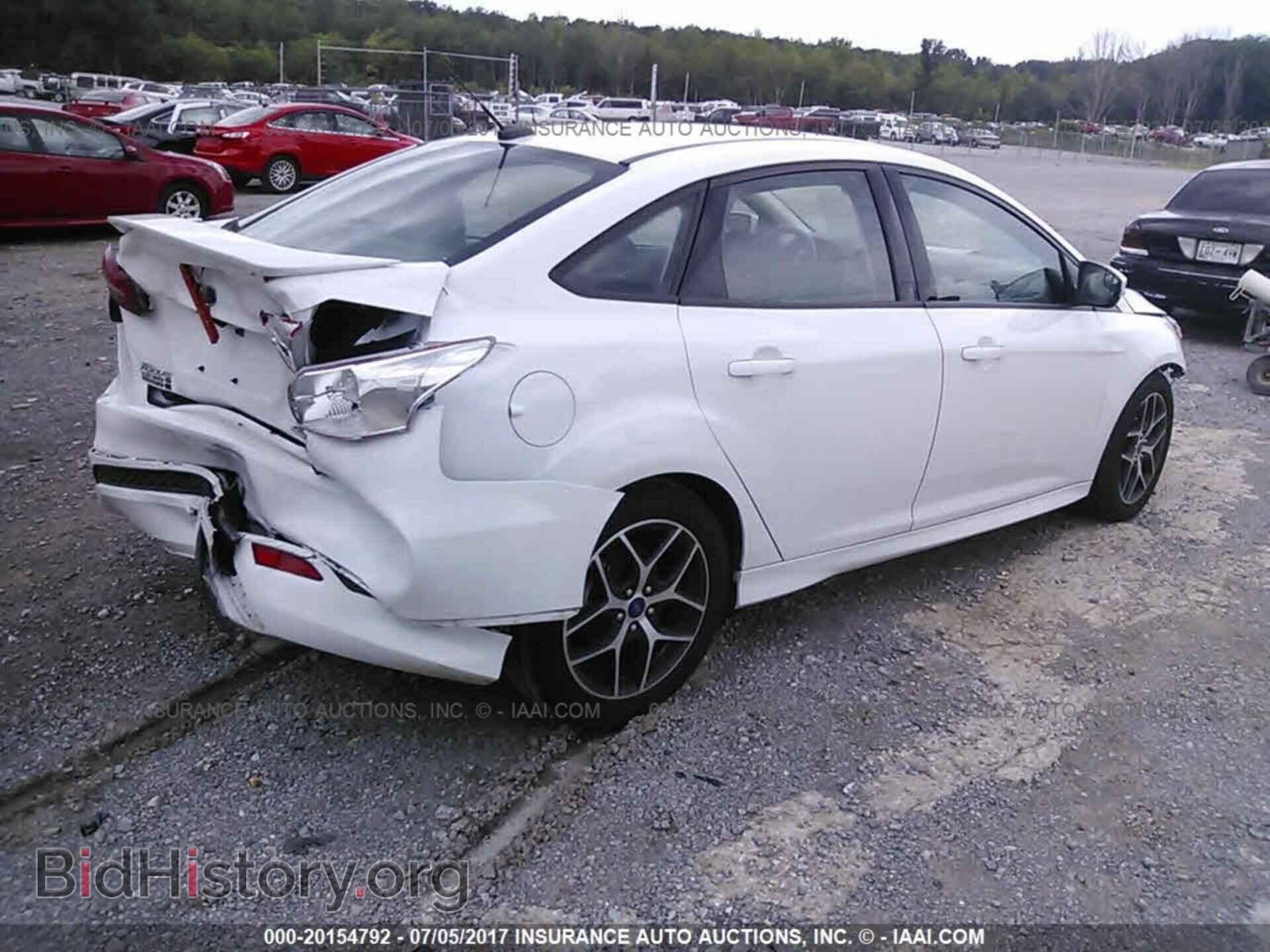 2016 Ford Focus - VIN: 1FADP3F28GL281065 - Фото 4