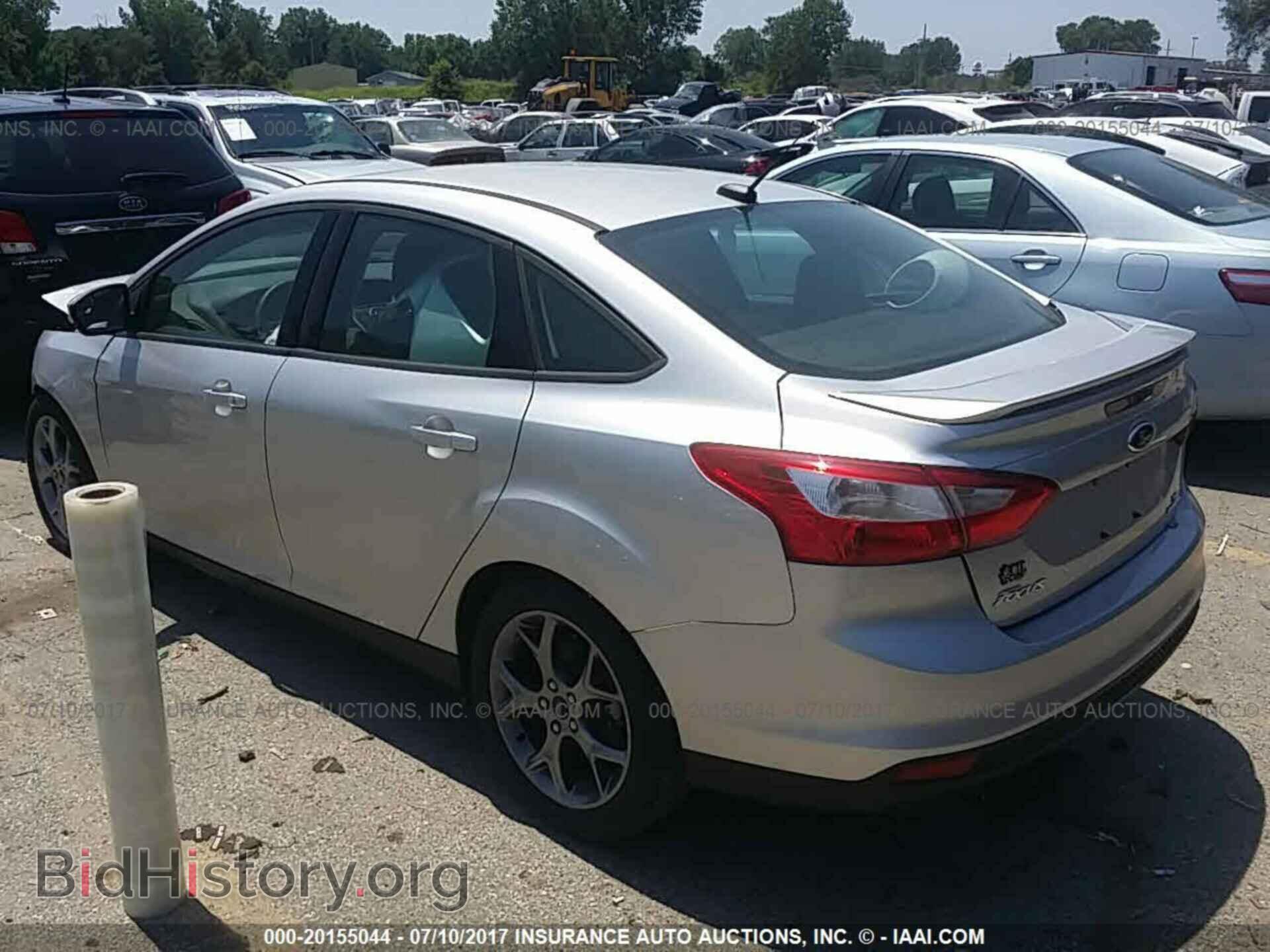 2014 Ford Focus - VIN: 1FADP3F2XEL390429 - Фото 3