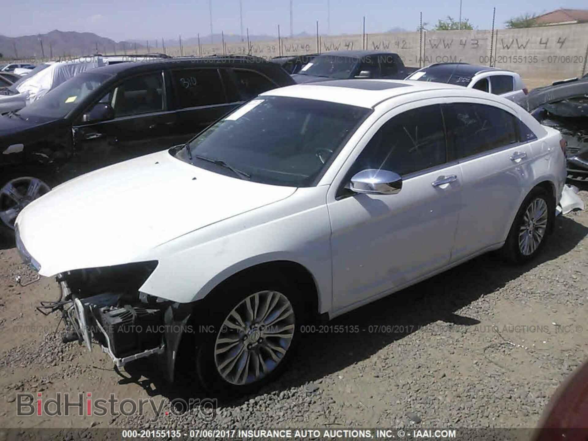 2011 Chrysler 200 - VIN: 1C3BC2FG1BN504454 - Photo 2