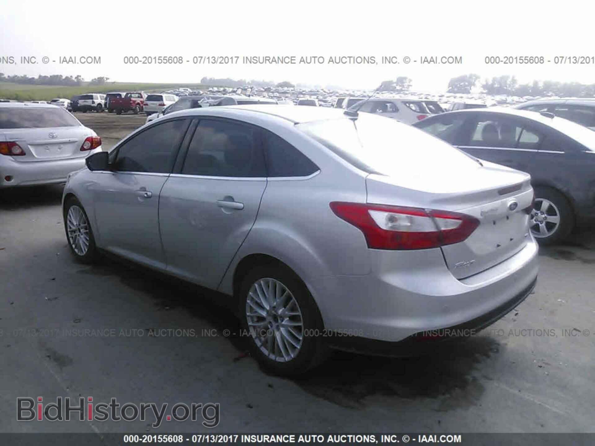 2012 Ford Focus - VIN: 1FAHP3H21CL135034 - Photo 3