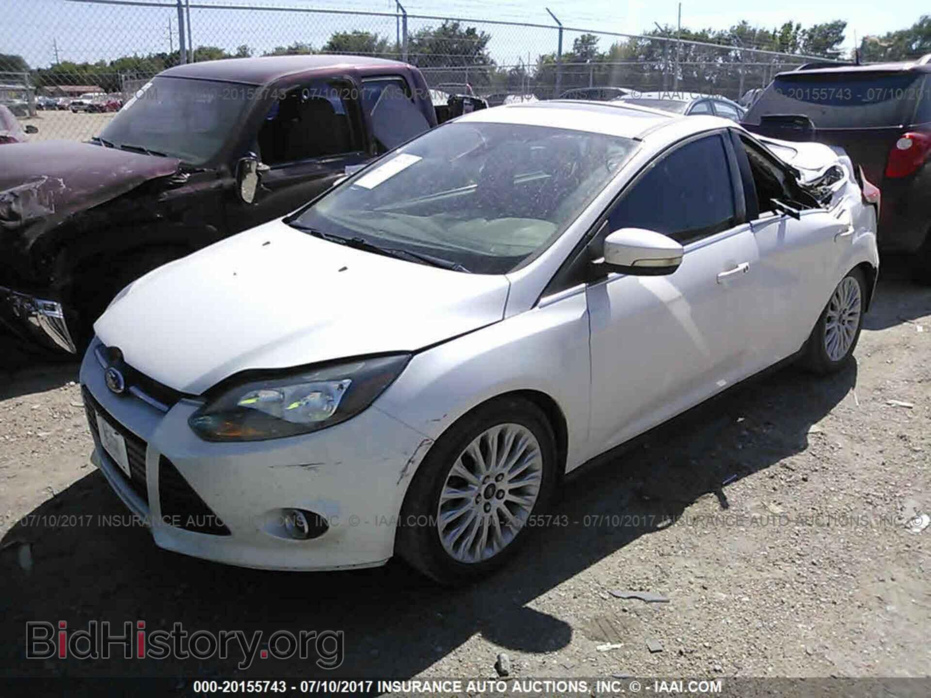 2012 Ford Focus - VIN: 1FAHP3N26CL362143 - Photo 2