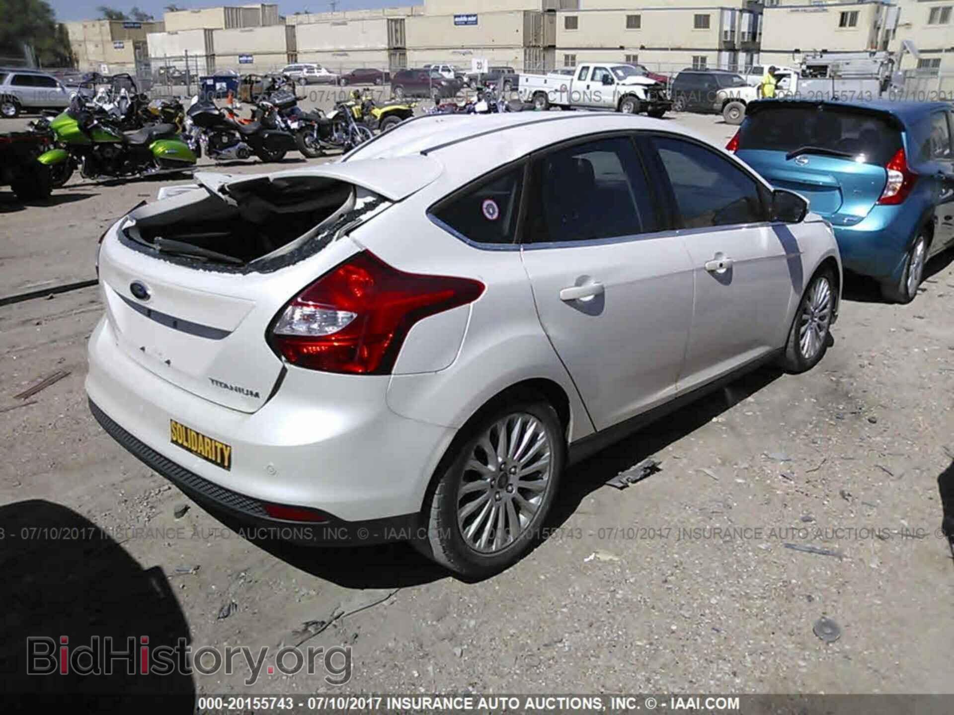 2012 Ford Focus - VIN: 1FAHP3N26CL362143 - Photo 4