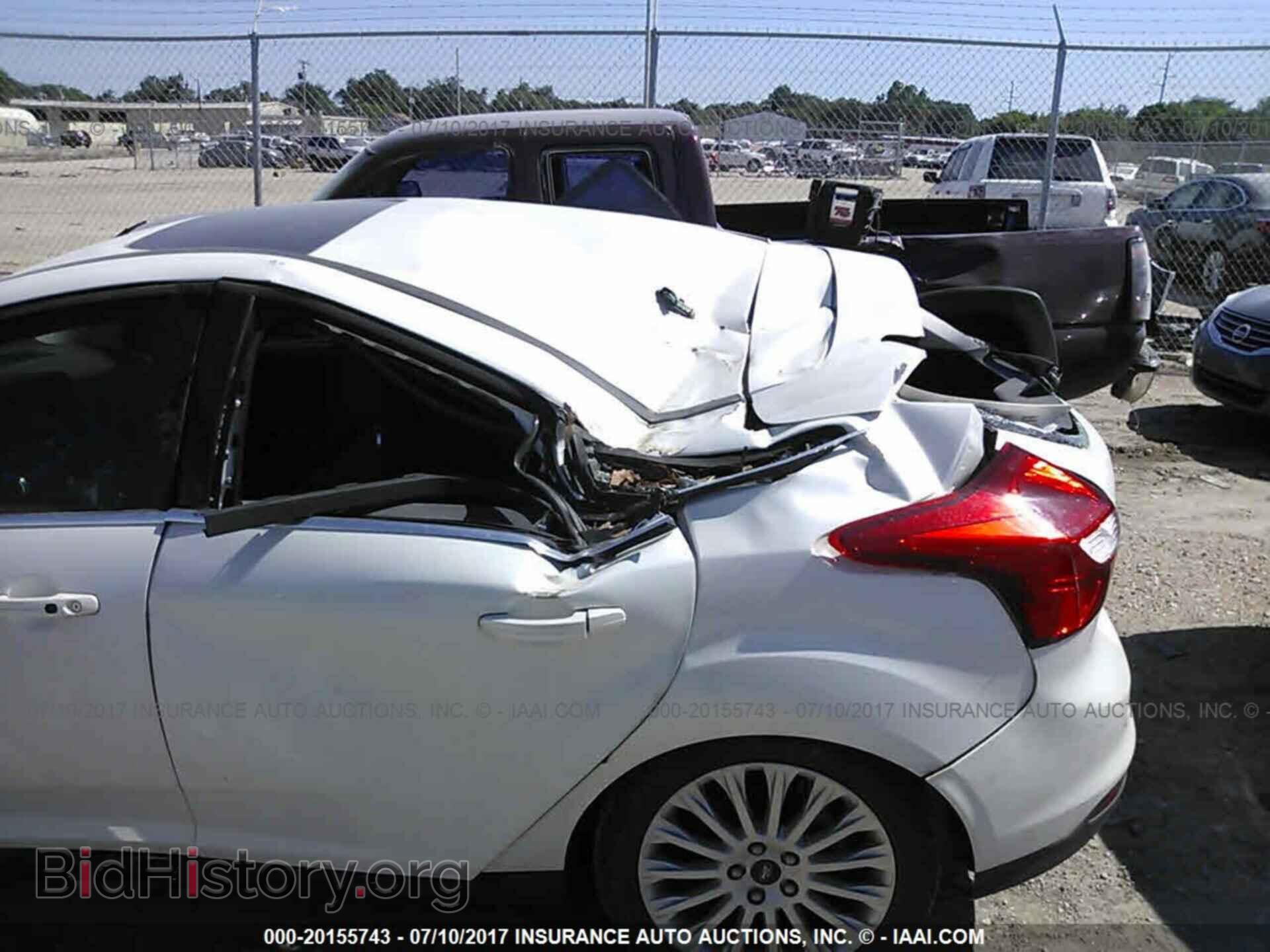2012 Ford Focus - VIN: 1FAHP3N26CL362143 - Photo 6