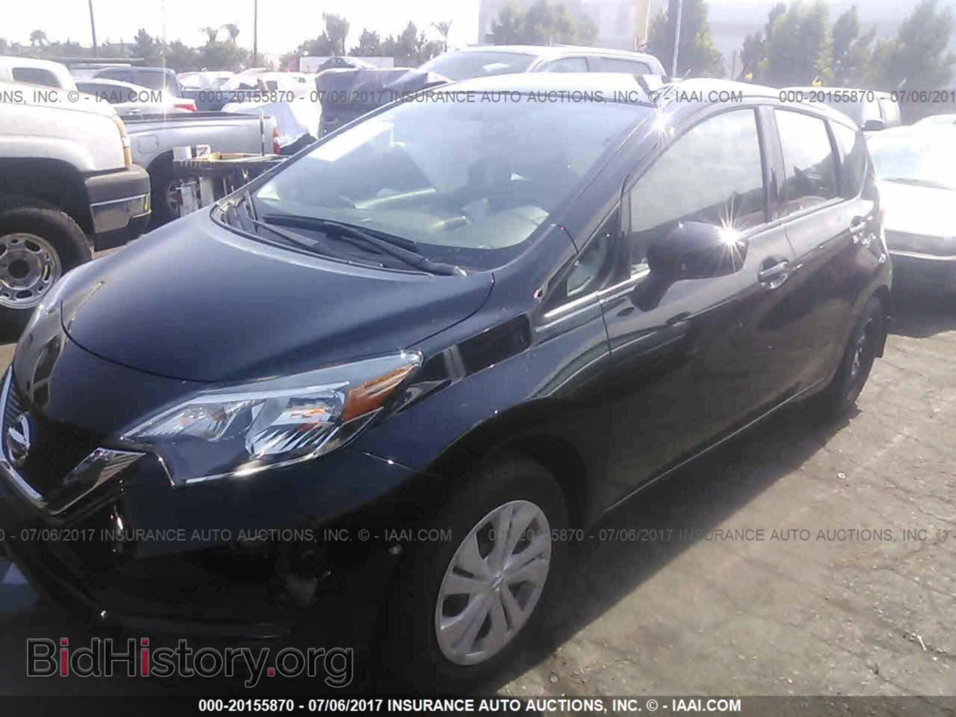 2017 Nissan Versa note - VIN: 3N1CE2CP9HL368536 - Фото 2