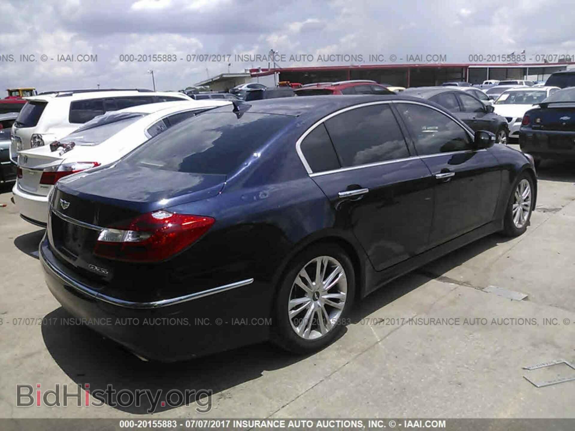 2012 Hyundai Genesis - VIN: KMHGC4DD7CU182203 - Фото 4