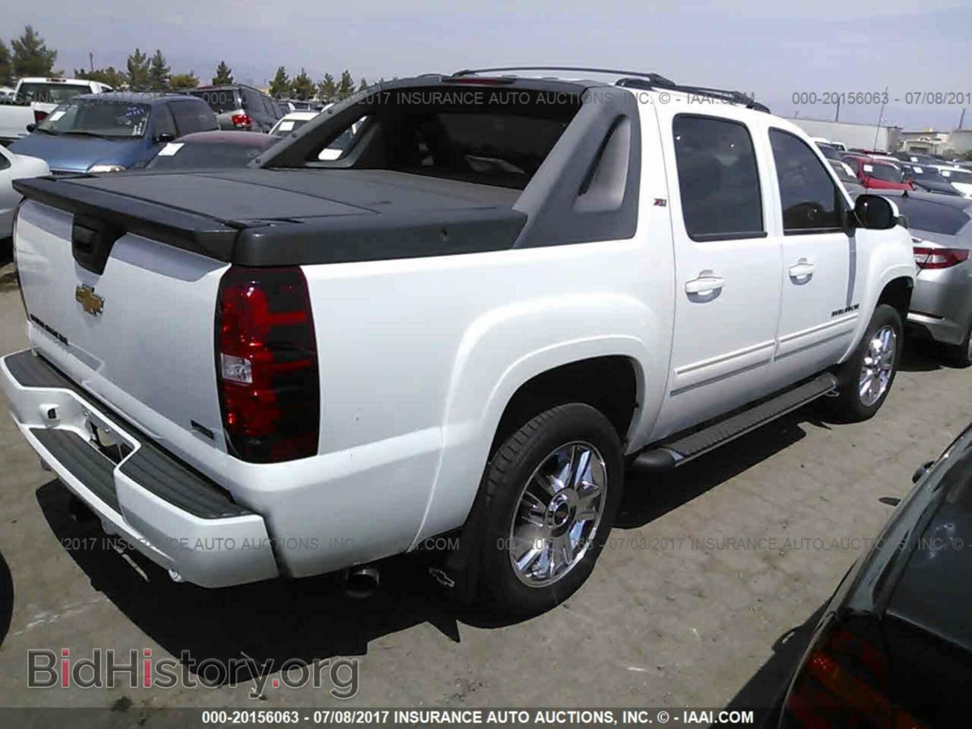 2011 Chevrolet Avalanche - VIN: 3GNTKFE35BG309403 - Фото 4