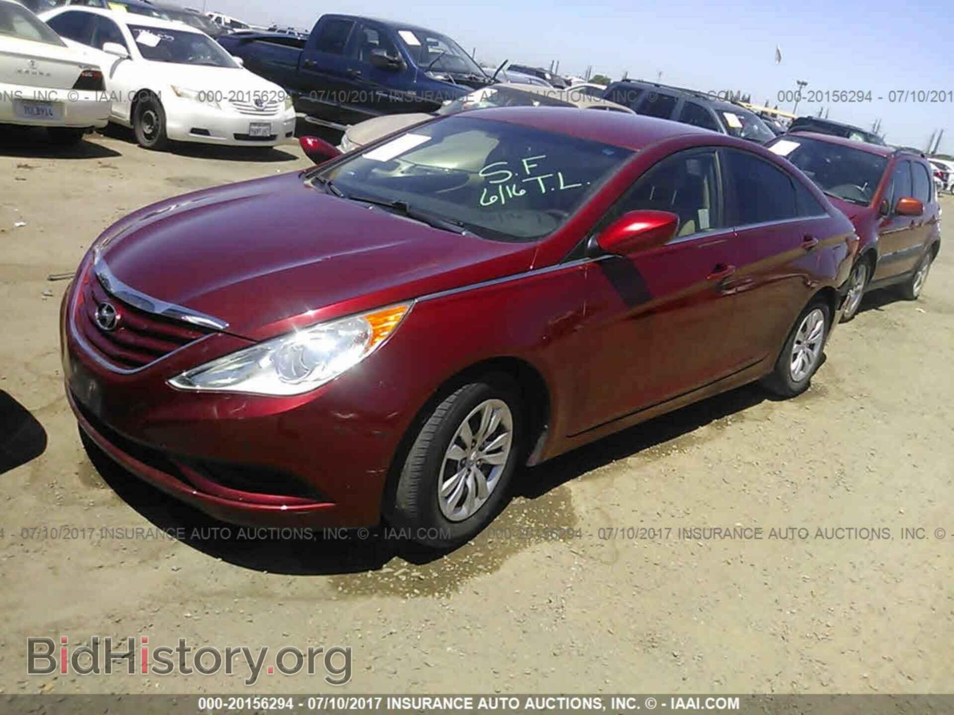 2012 Hyundai Sonata - VIN: 5NPEB4AC5CH326982 - Фото 2