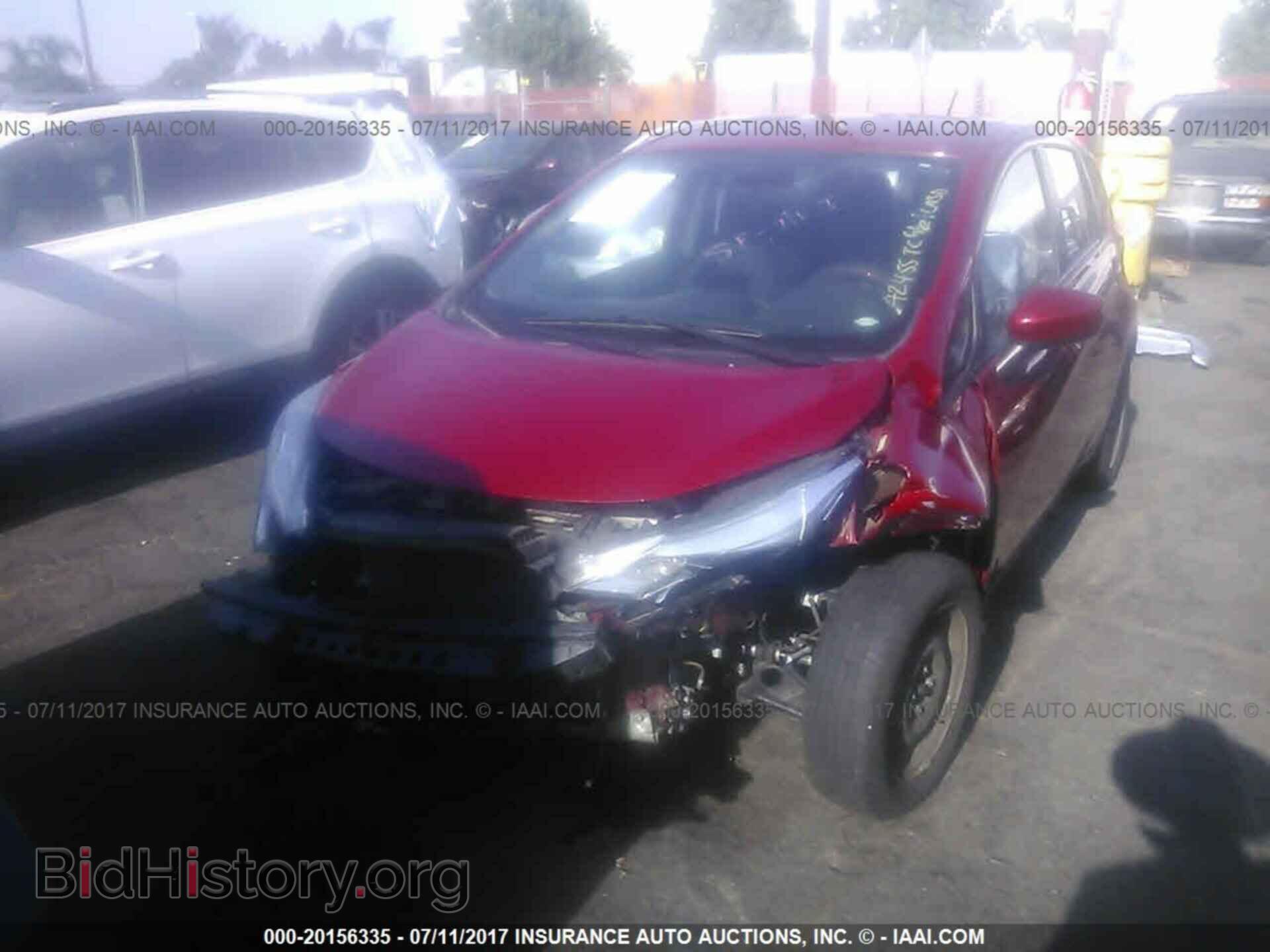 2015 Nissan Versa note - VIN: 3N1CE2CP1FL421999 - Фото 2