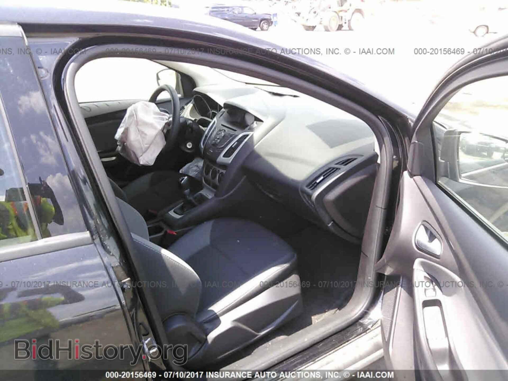 2014 Ford Focus - VIN: 1FADP3F22EL147696 - Фото 5