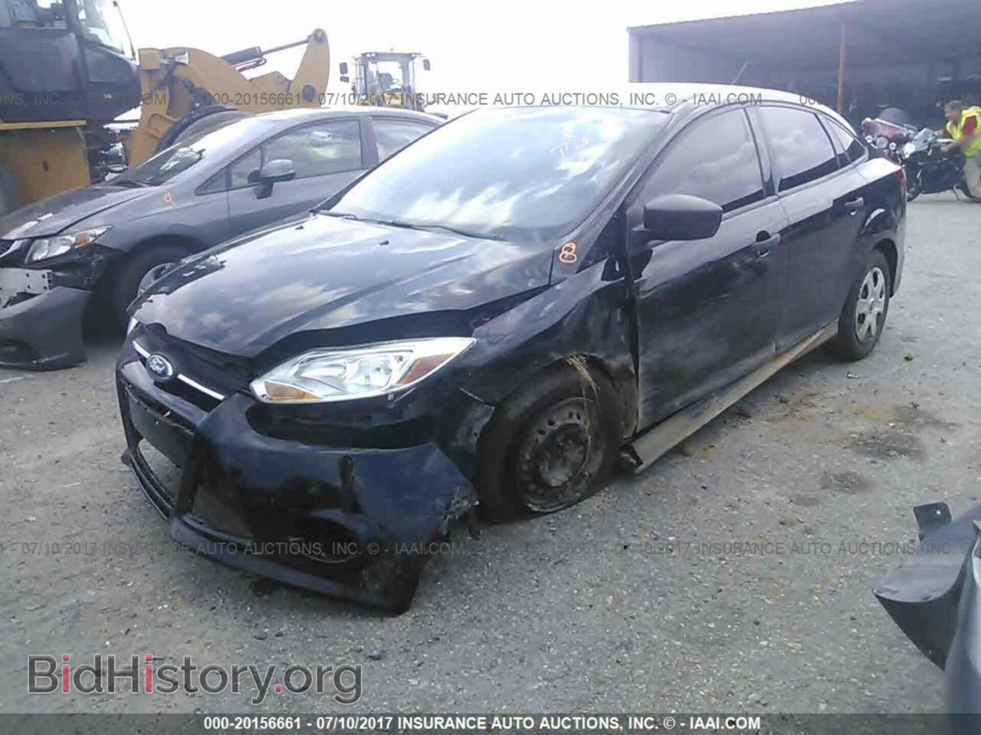 2012 Ford Focus - VIN: 1FAHP3E20CL254004 - Photo 2