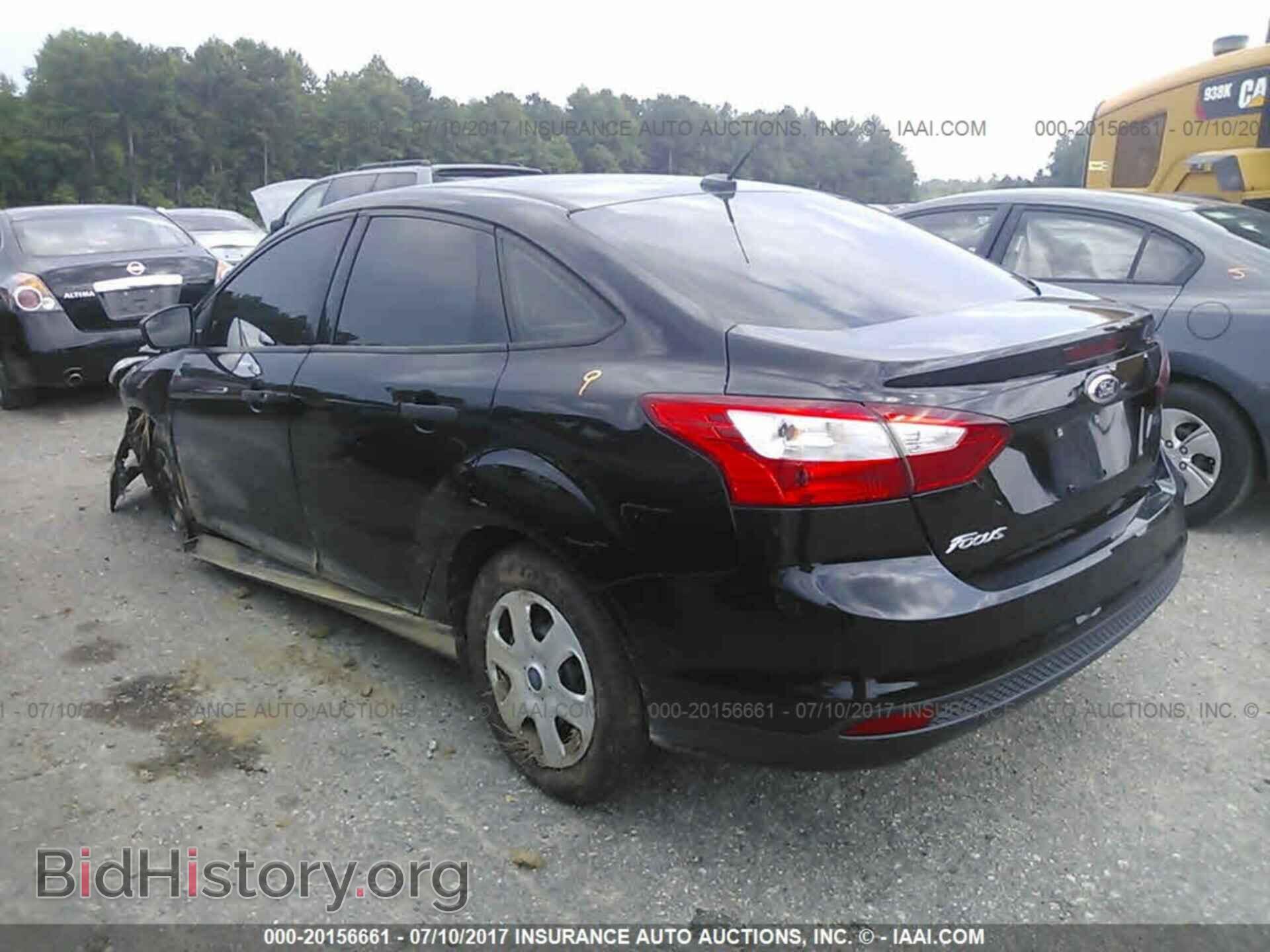 2012 Ford Focus - VIN: 1FAHP3E20CL254004 - Photo 3