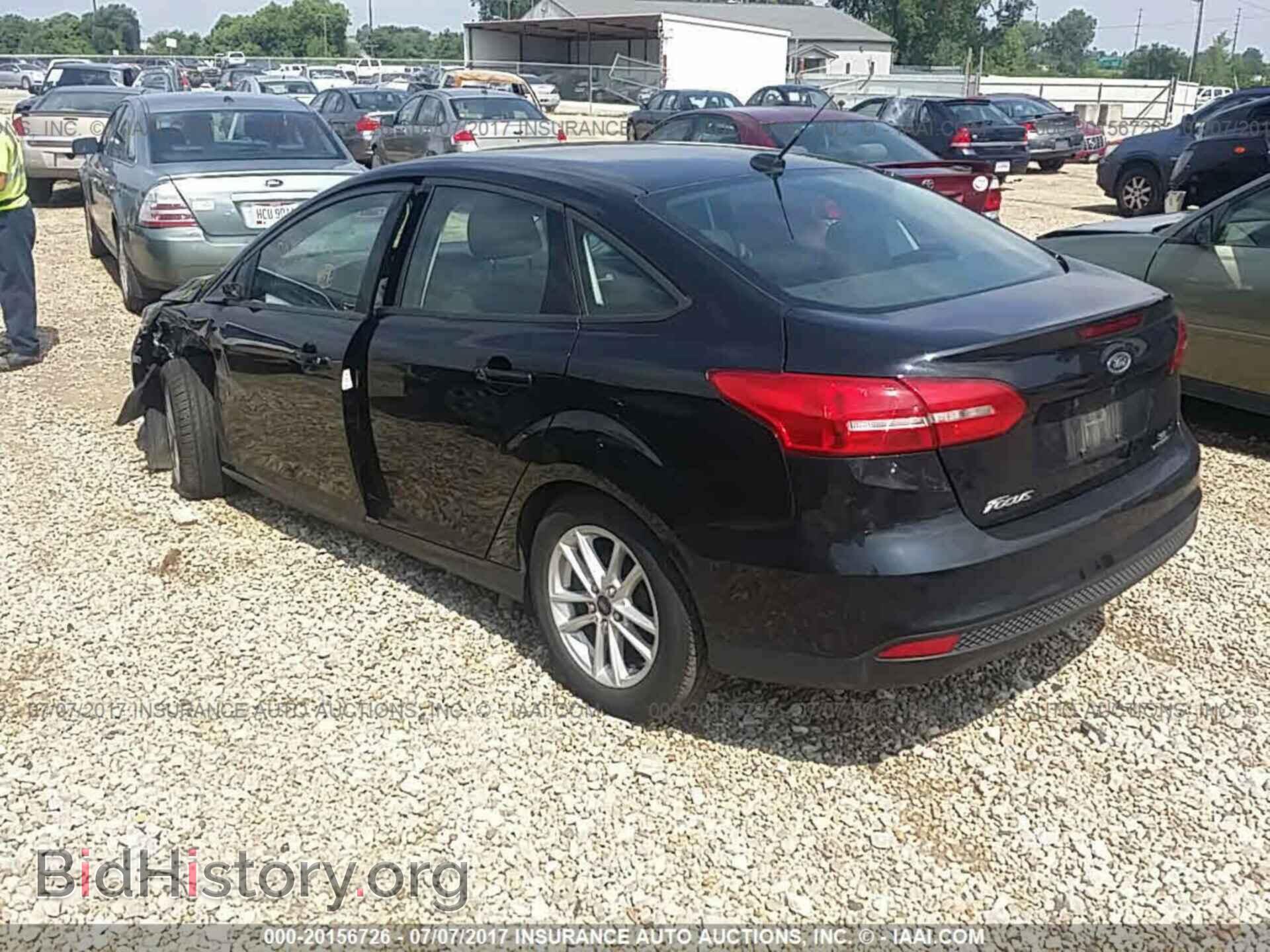 2015 Ford Focus - VIN: 1FADP3F28FL289326 - Photo 3